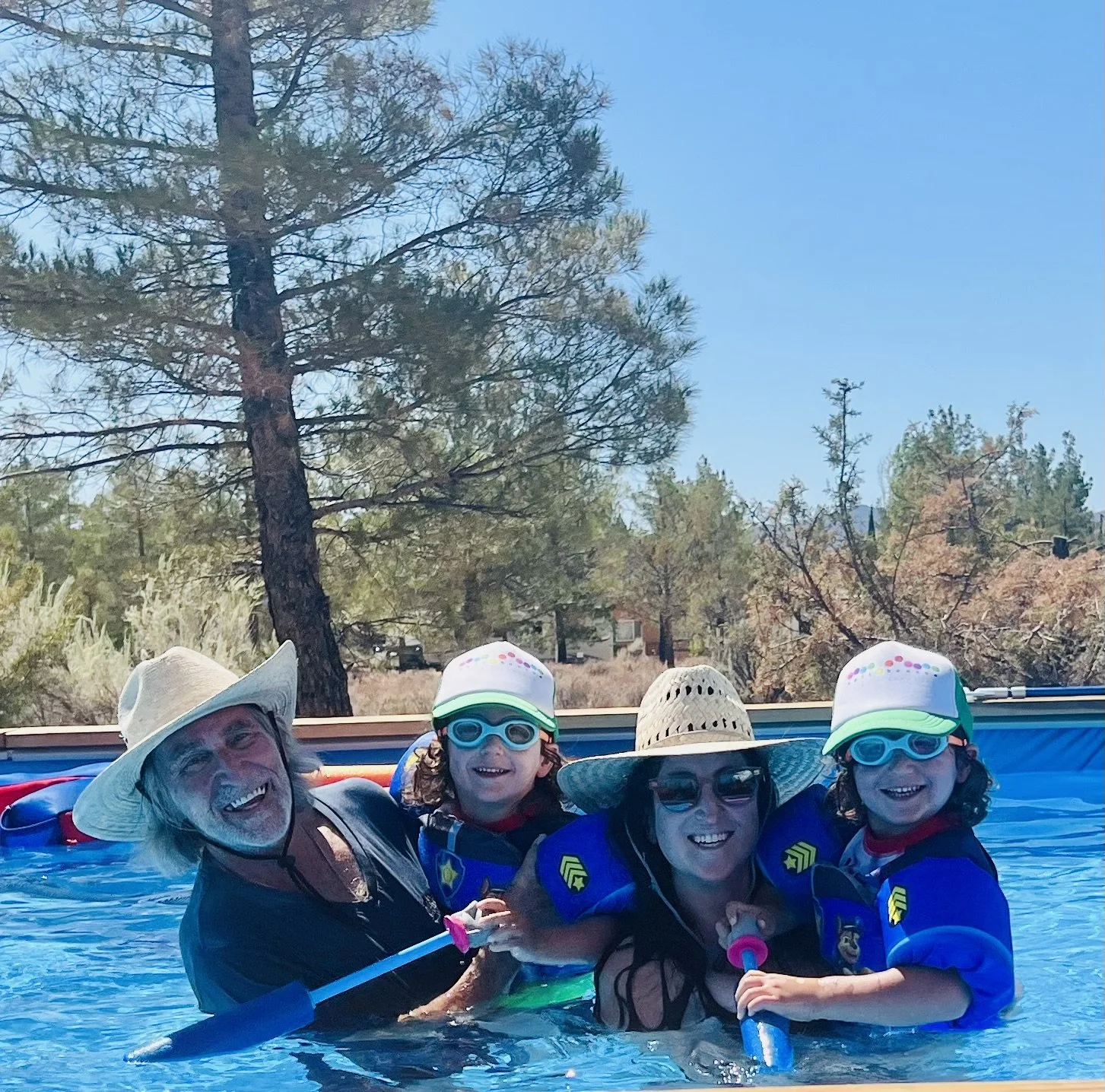 Lindsey, Mikah, Tal & Chef Jeff enjoying the pool