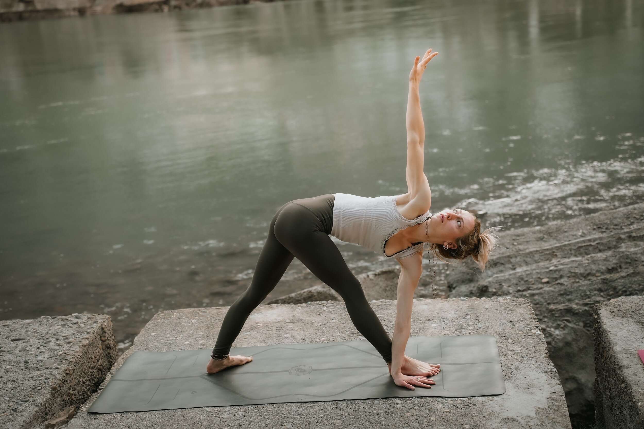 Trikonasana Yoga & Benefits - Triangle Pose | The Art Of Living Global