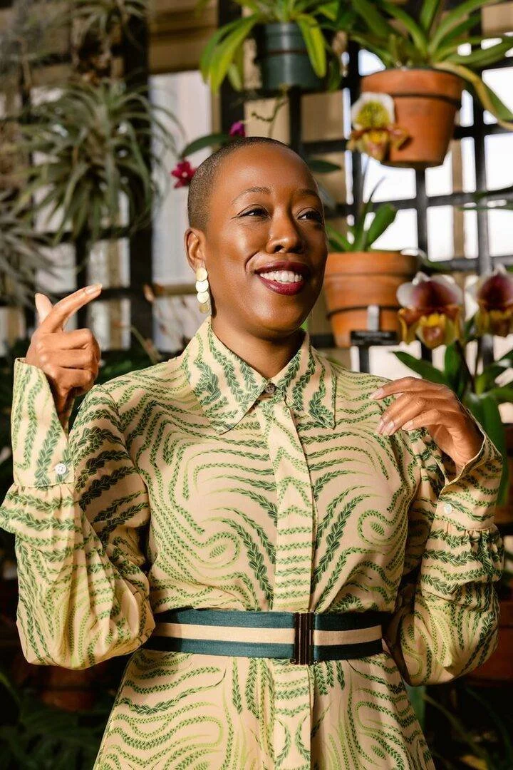 Three Walls led by Jeffreen Hayes