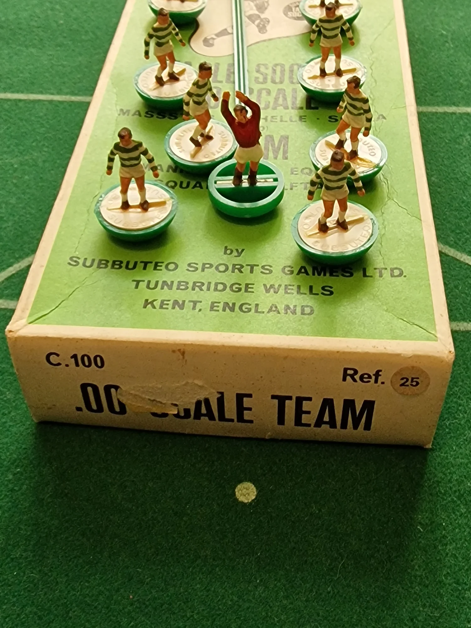 Subbuteo - Équipe Celtic - Série Heavyweights - Réf 25 - Vintage UK