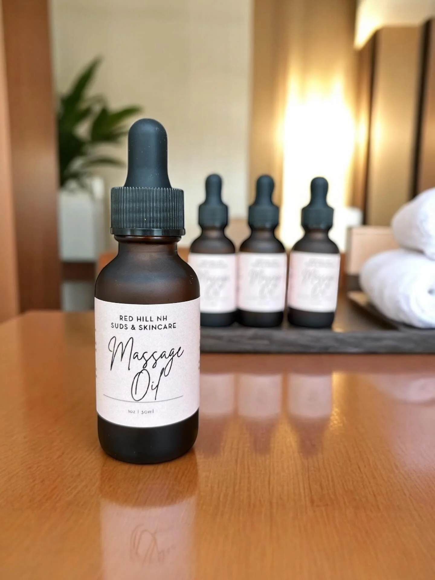 Nothing says 💝 Valentine&rsquo;s 💝 like a custom-scented Massage Oil. For a limited time, you can order our unscented massage and body oil and add your bespoke scent. 

Inside the gift-able glass bottle is a gentle, skin-loving blend of natural oil
