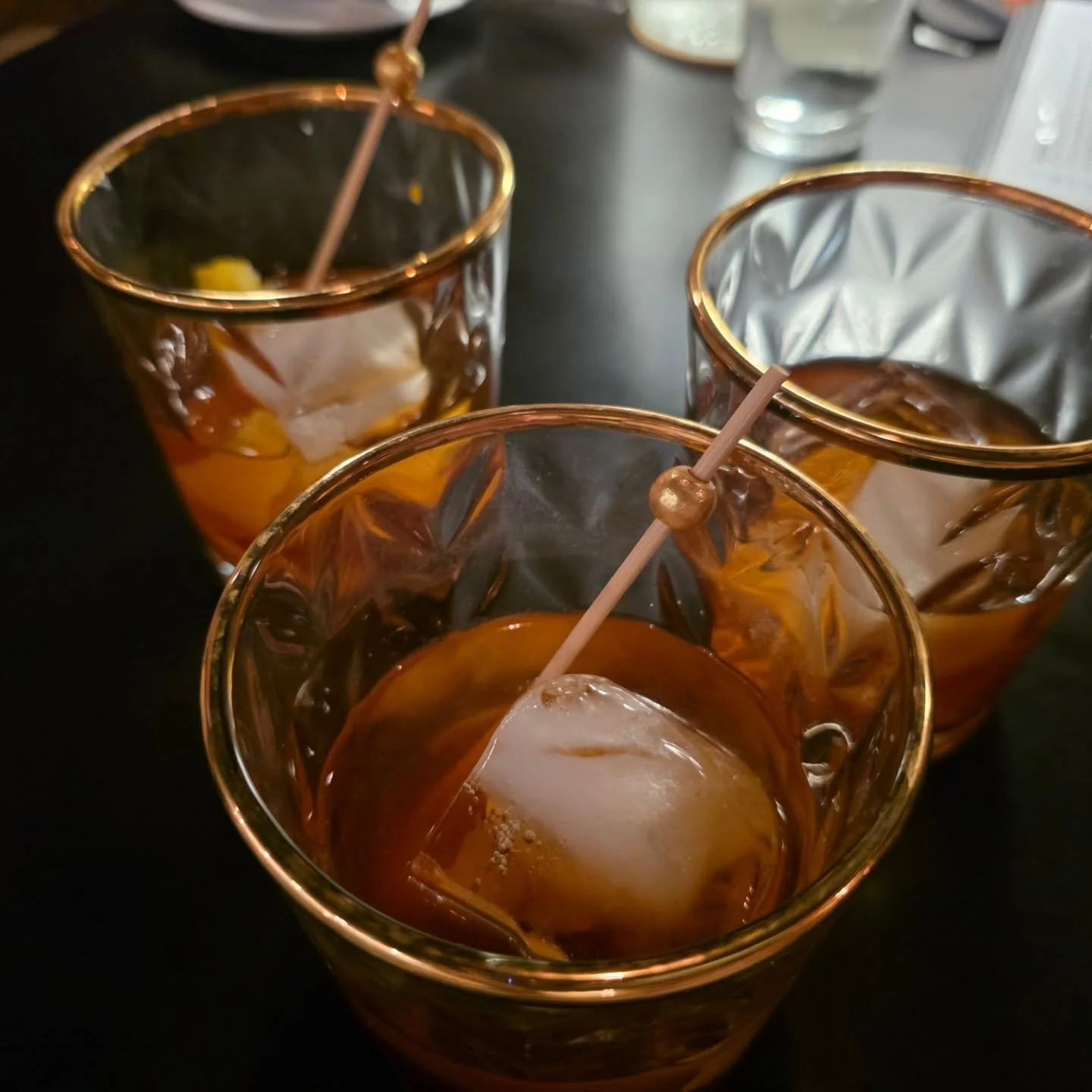 Had a great dinner at @demisrva - started with their specialty Metaxa Old Fashioned cocktails and added two shared starters of flaming Saganaki, not Japanese but fried cheese! (Ask for extra pita!) Plus yummy Spanish fried eggplant. Bottle of Histori