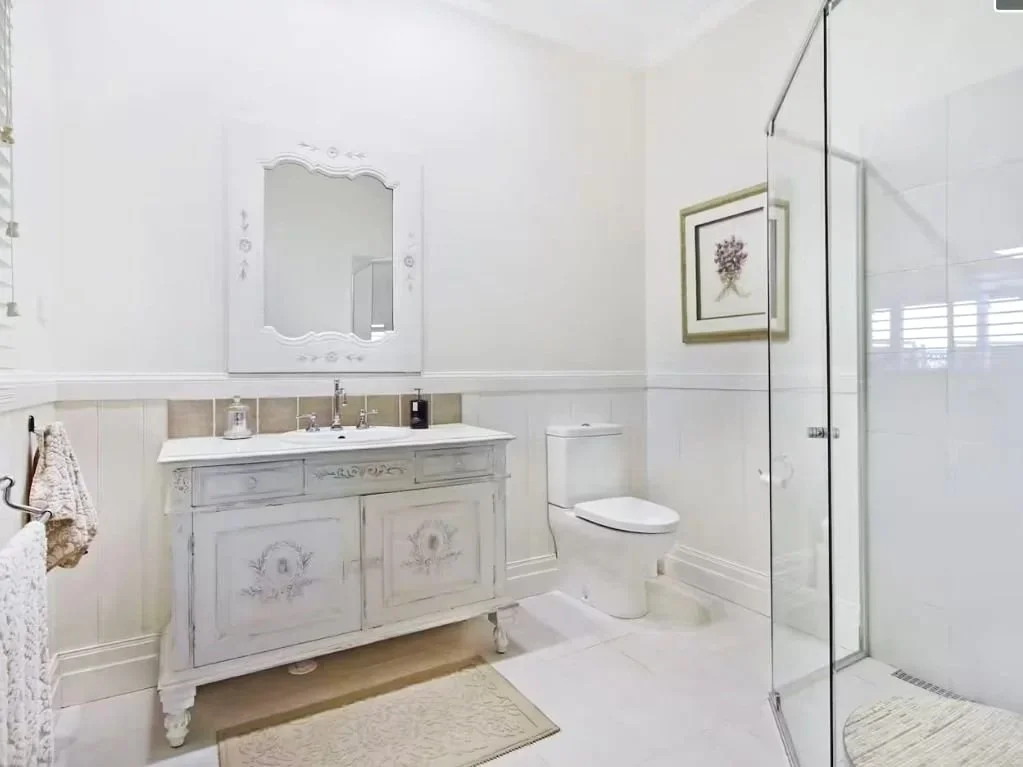 Ensuite in master bedroom
