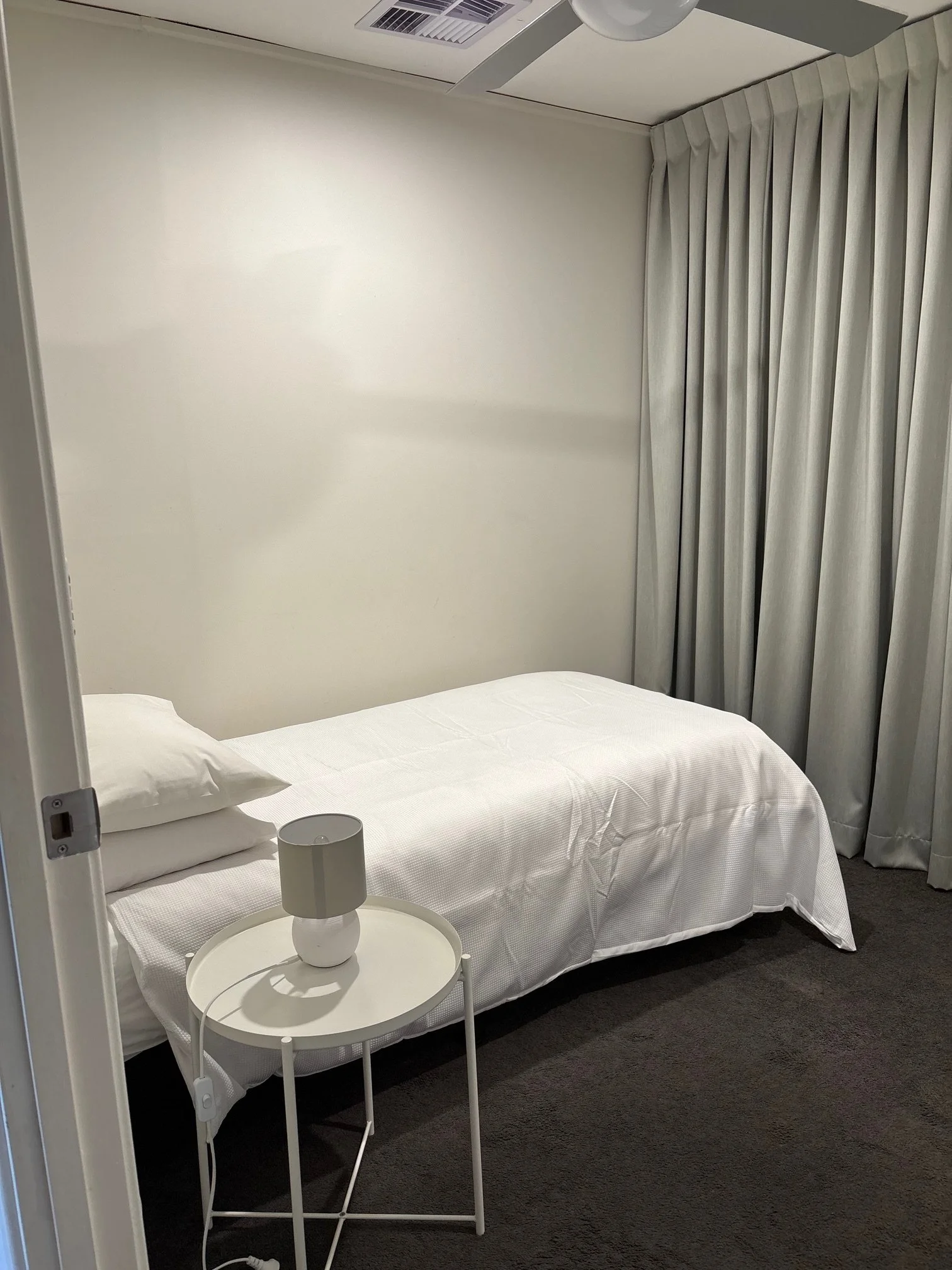single bedroom Bell View House