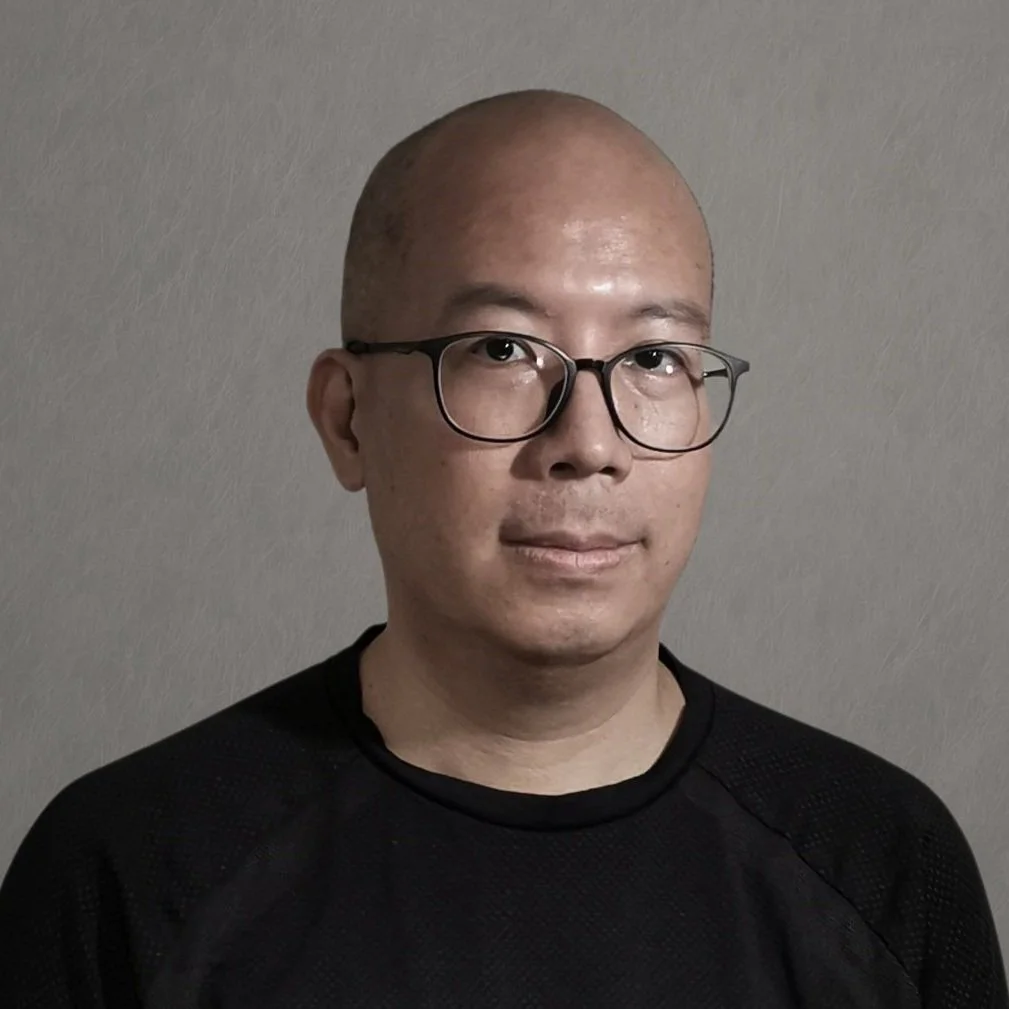 Embracing the Flow of Light and Motion in Art