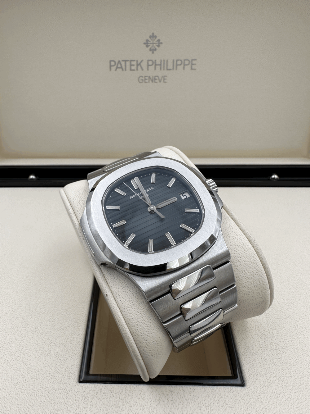 Patek Philippe Nautilus 5711 — Salamanca Watches