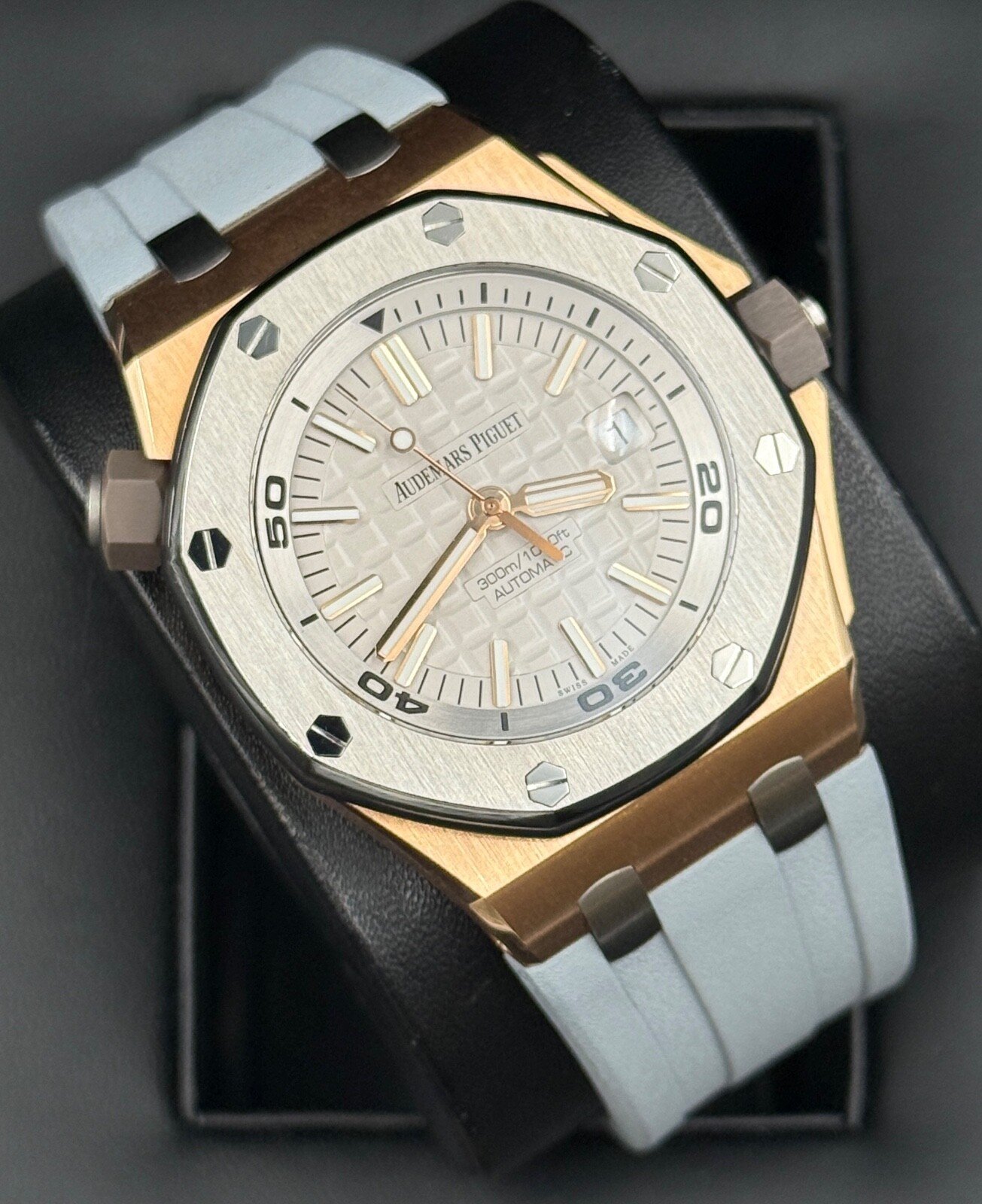 Audemars Piguet Royal Oak Offshore Diver 42mm 15711OI.OO.A006CA.01 Japan