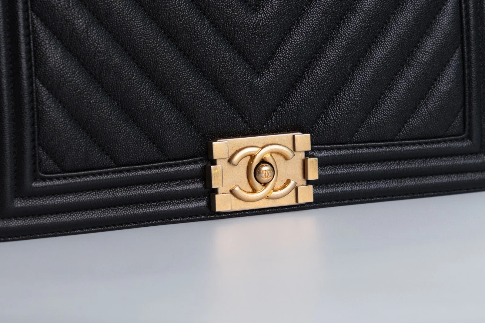chanel-boy-flap-bag-06.jpg
