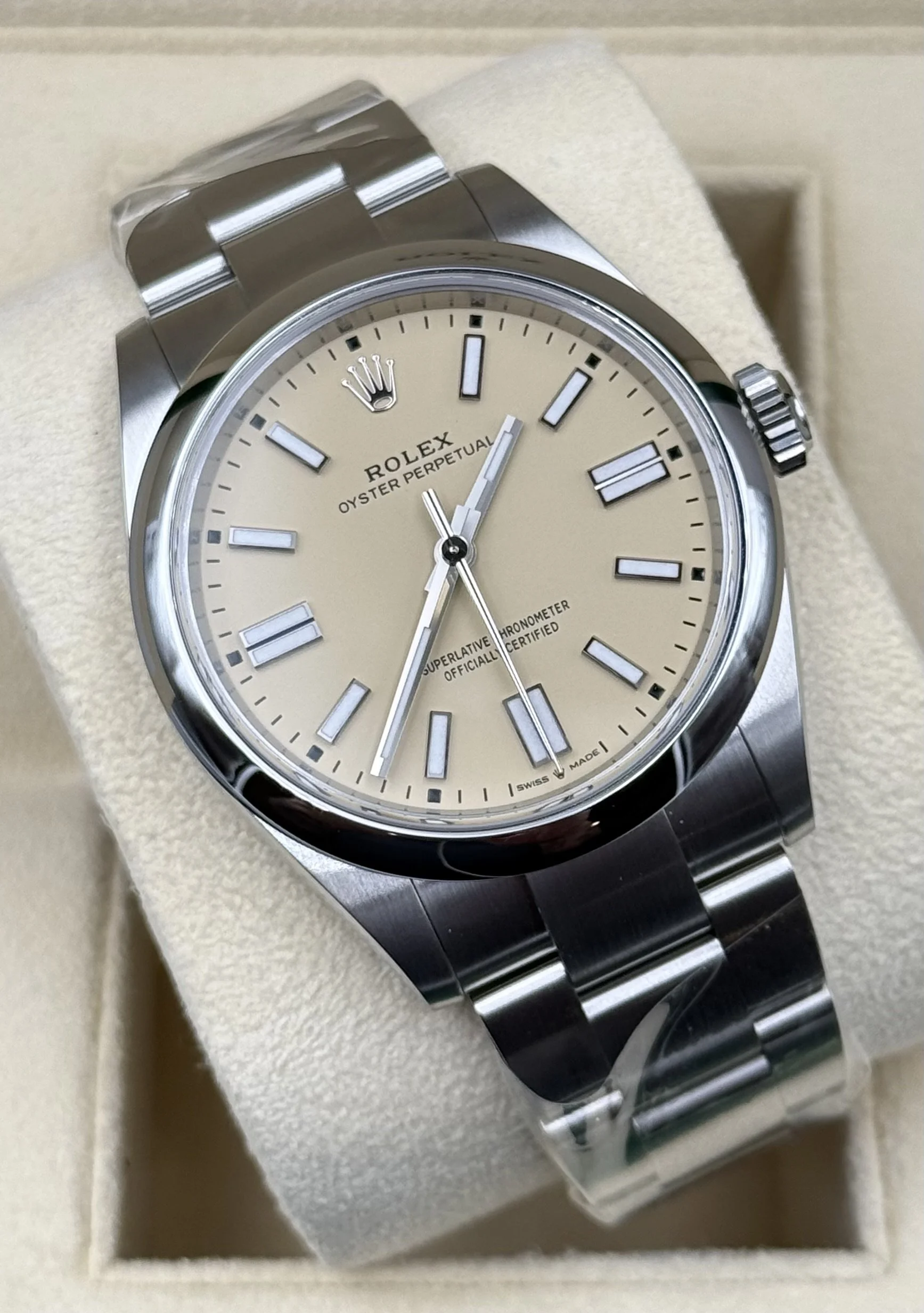 Rolex Oyster Perpetual 41 Beige 134300
