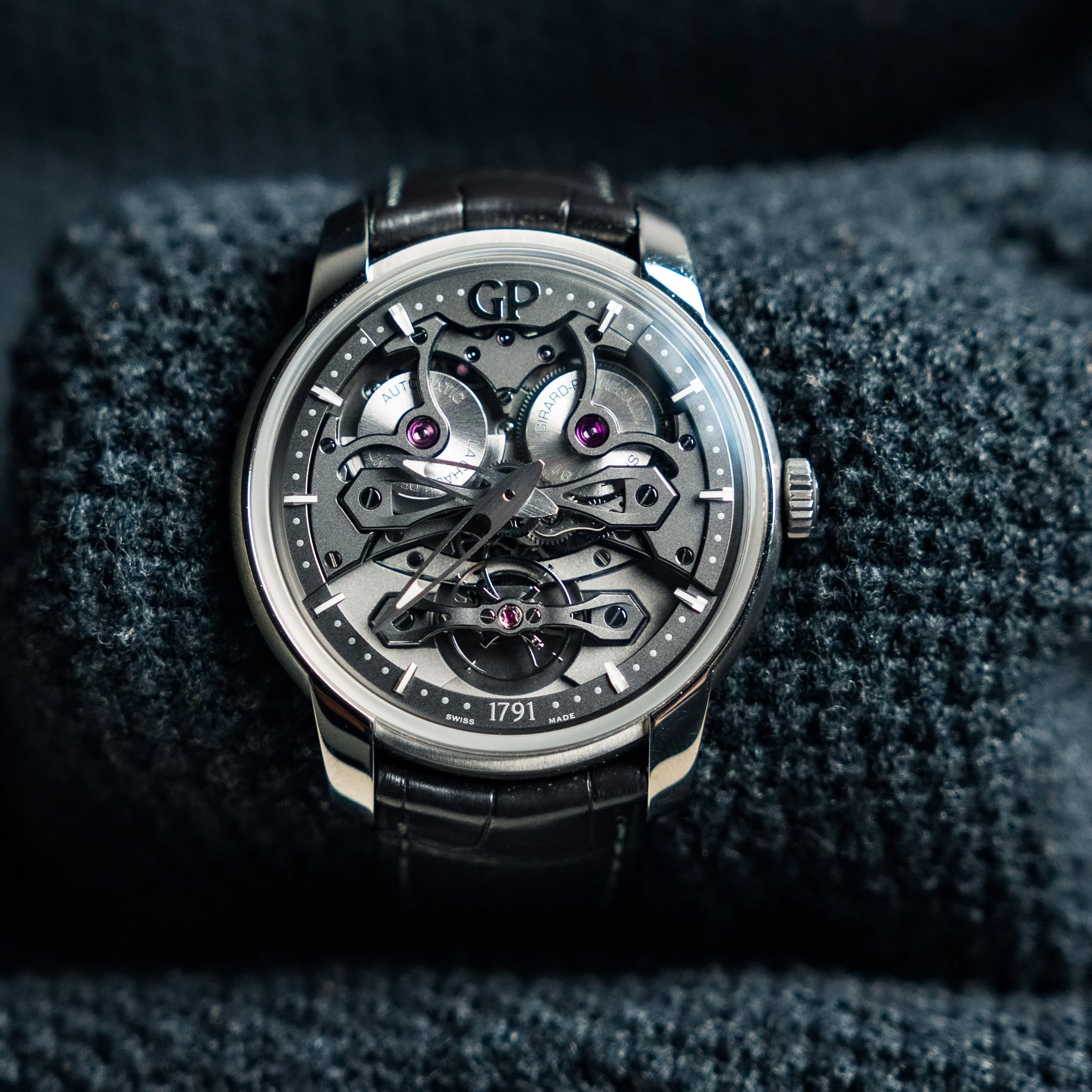 Girard Perregaux Bridges Neo Bridges 84000-21-001-BB6A 45MM