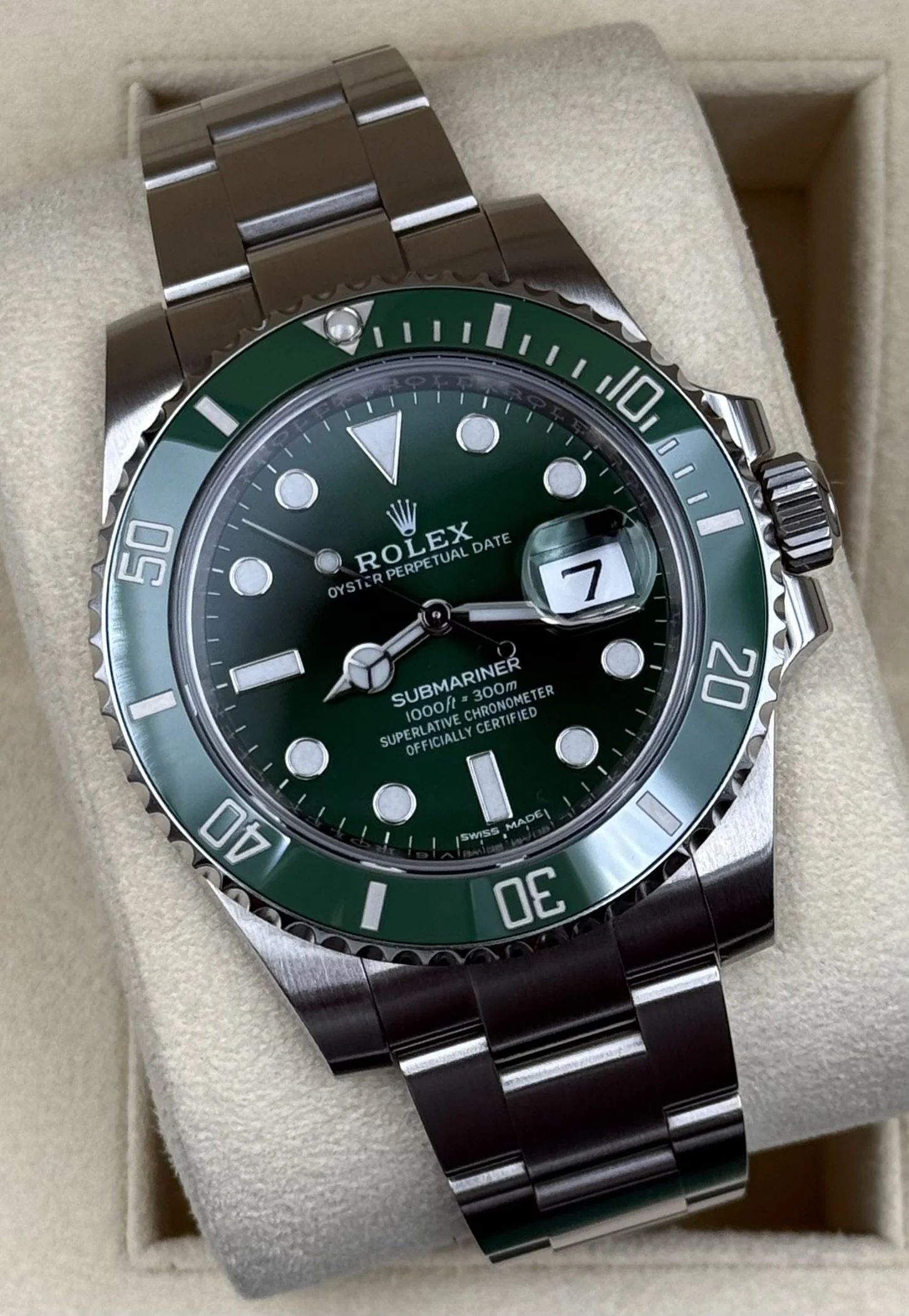 Rolex Submariner Date "Hulk" 40mm 116610LV Stainless Steel 2018