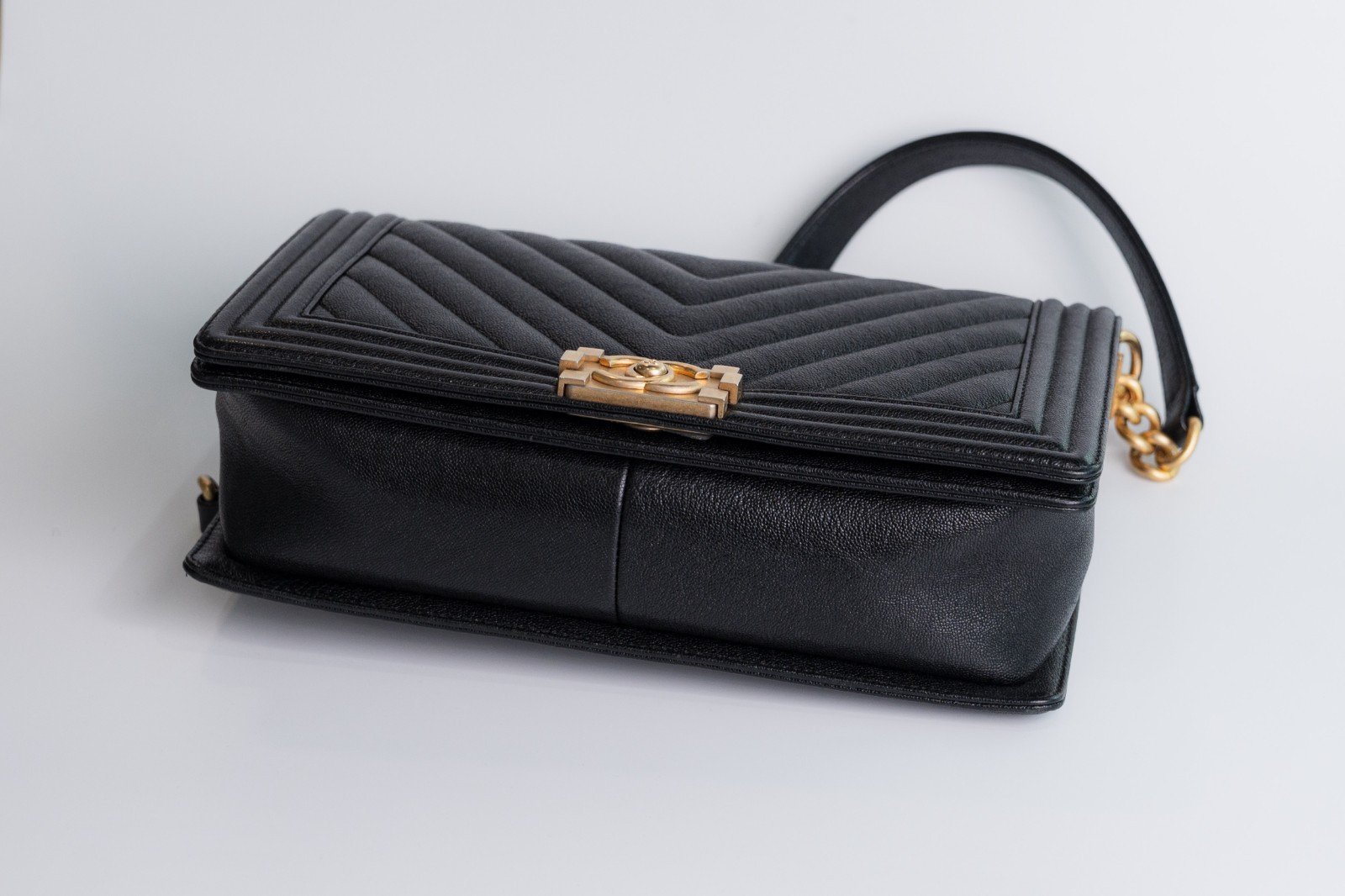 chanel-boy-flap-bag-05.jpg