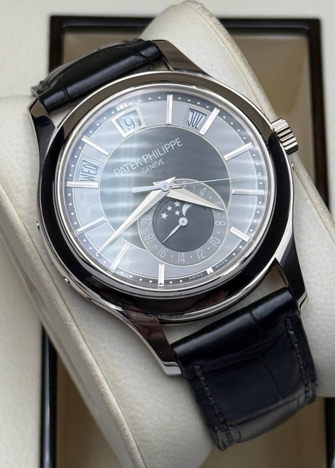 Patek Philippe Annual Calendar 5205G-010 White Gold Black Grey Dial 40mm