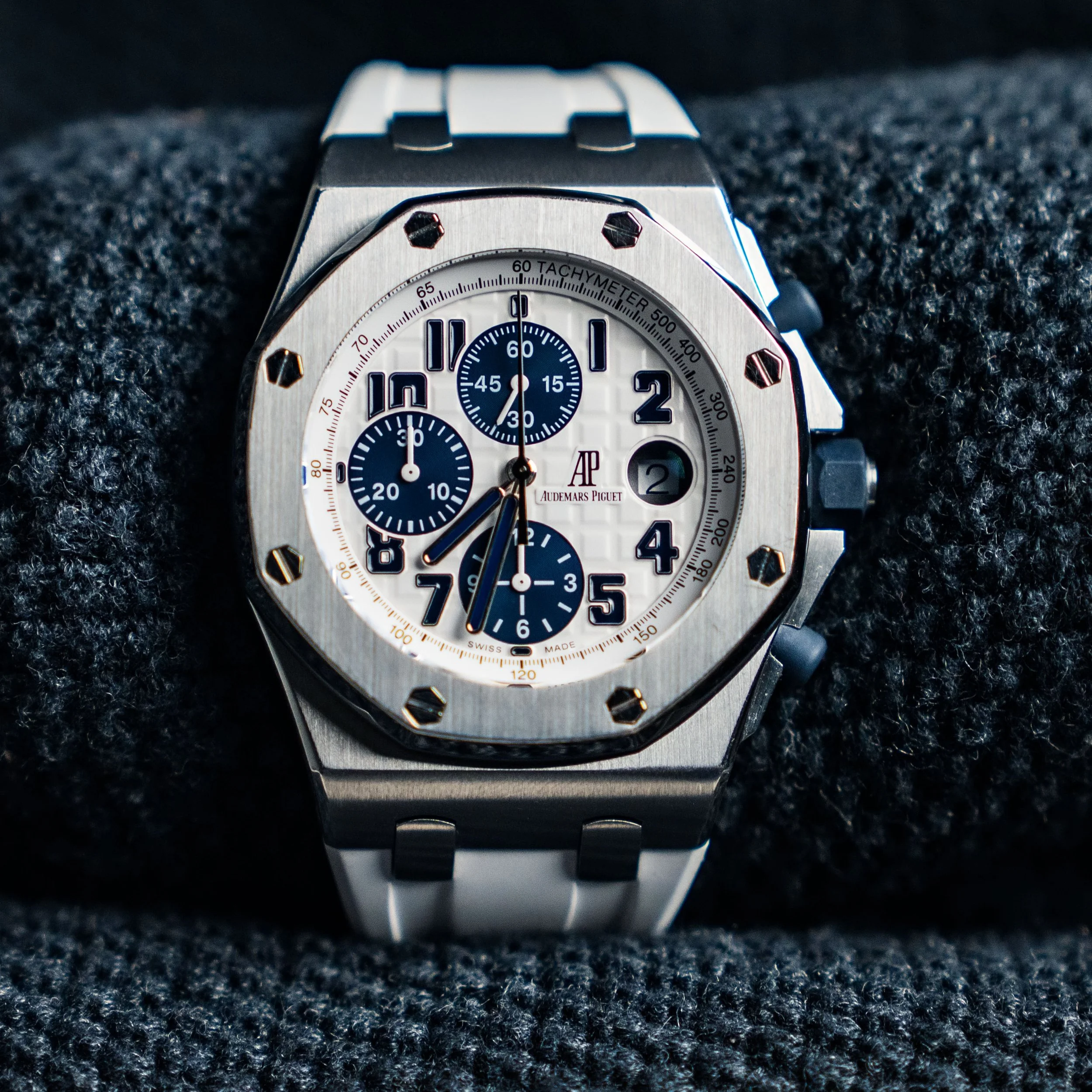 LUNA-0020-photo-01.jpgAudemars Piguet Royal Oak Offshore Navy Panda 26170ST.OO.D305CR.01