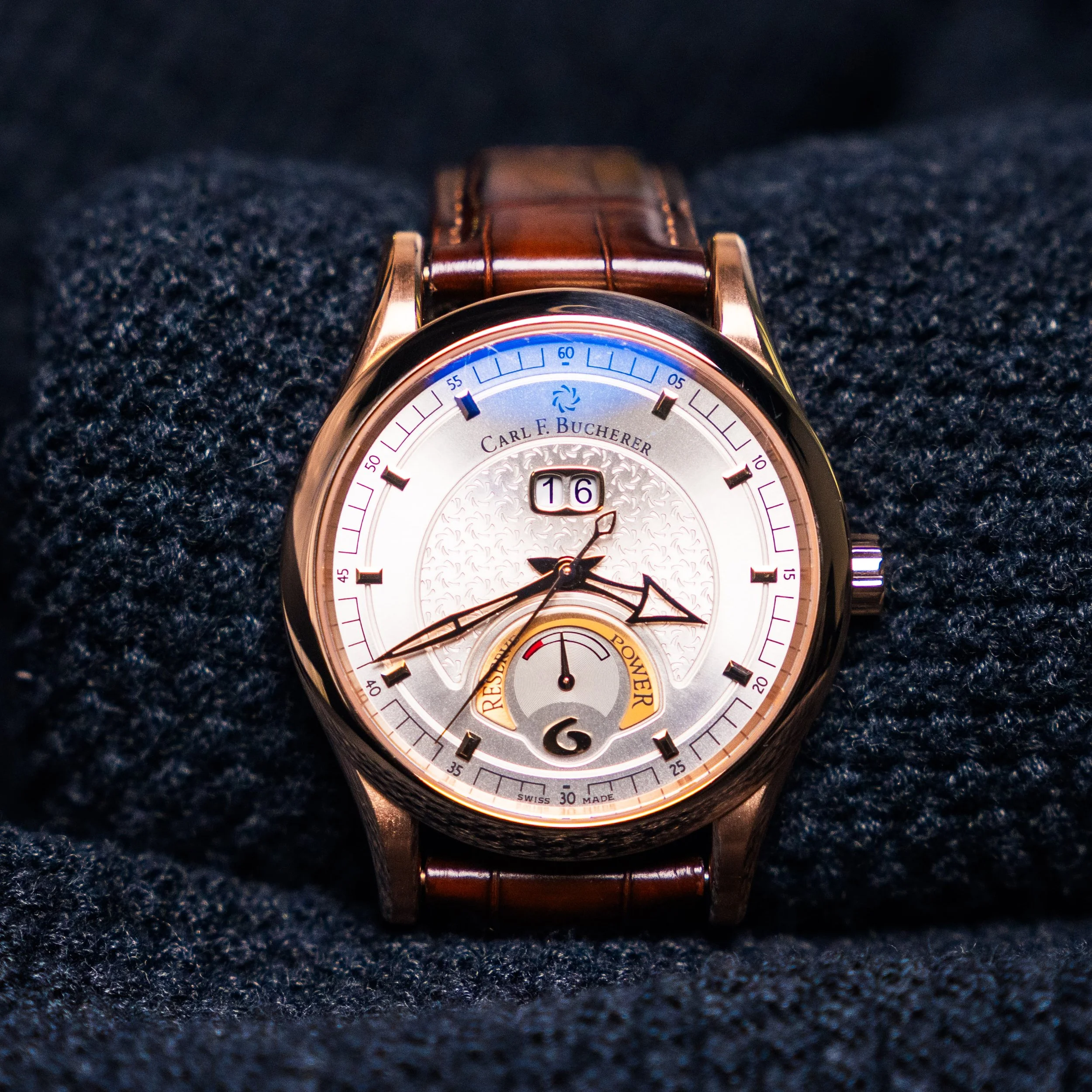 Carl F. Bucherer Manero Automatic 00.10905.03.16.01 40 MM