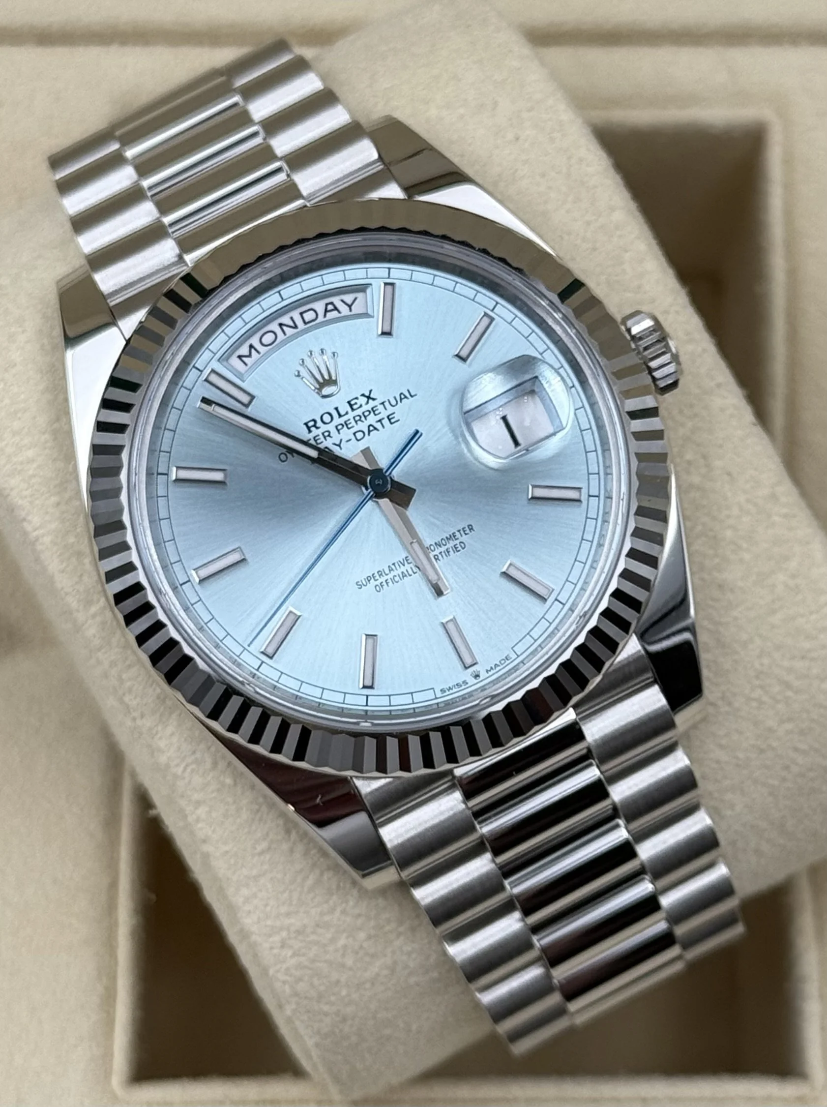 Rolex-Day Date President Platinum 228236