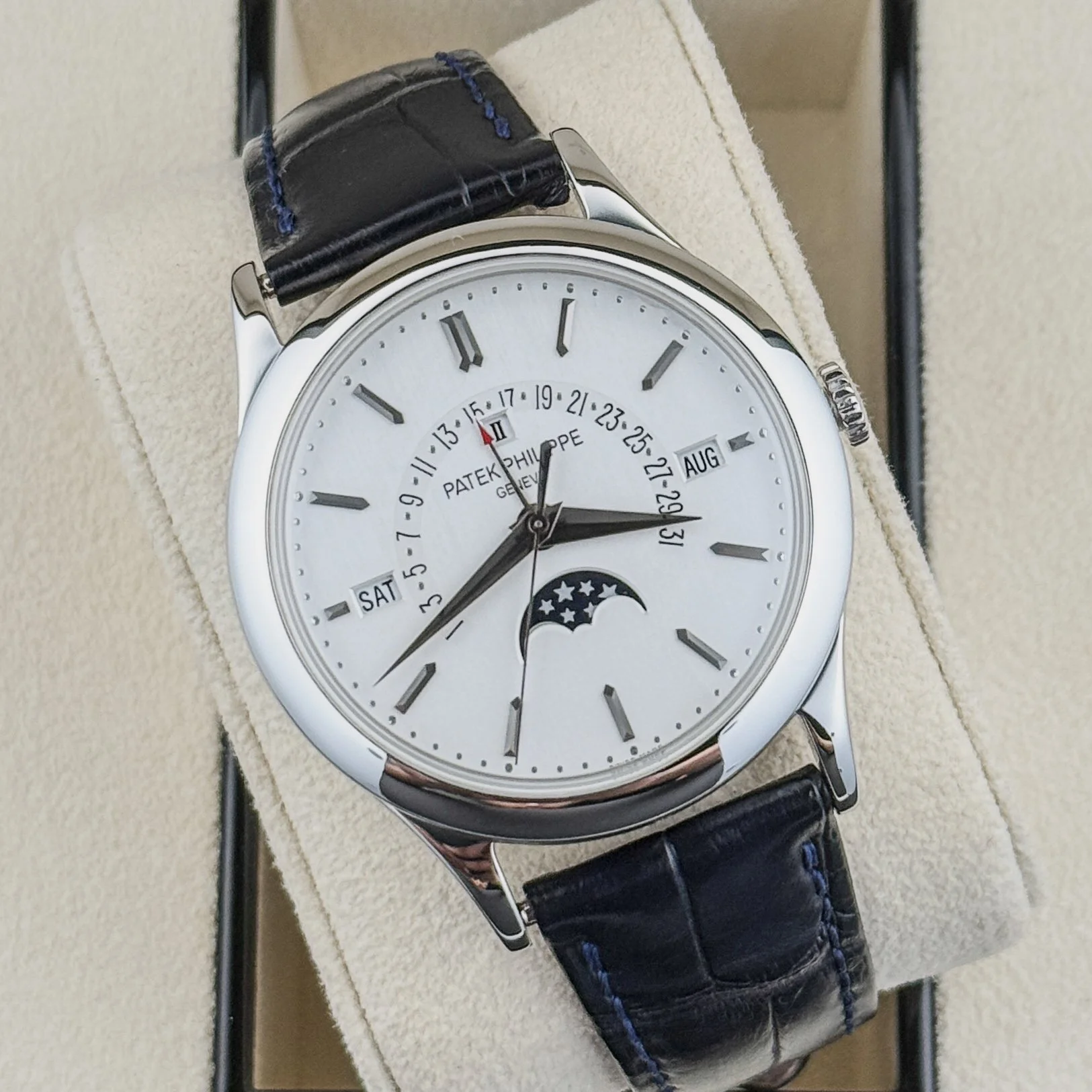 Patek Philippe Grand Complications Platinum Retrograde Date Moonphase 5496P-001