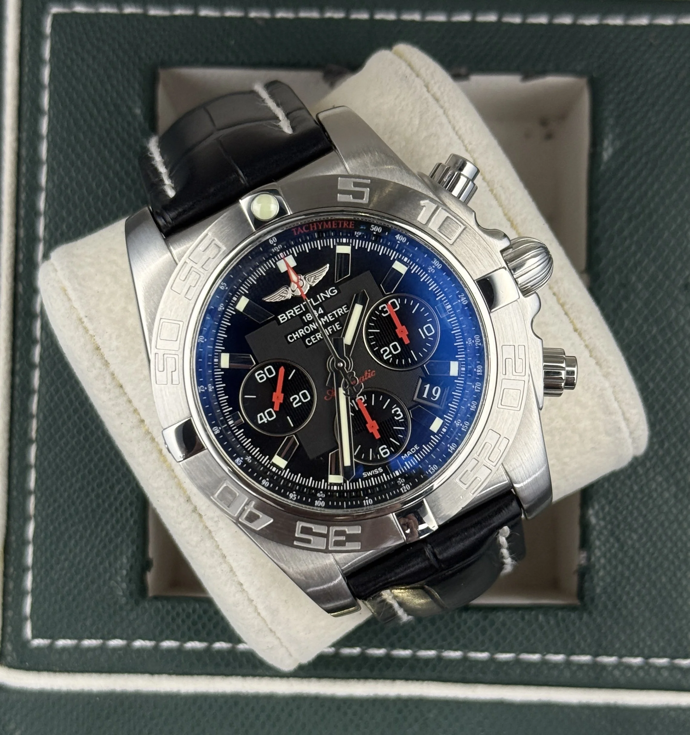 Breitling Chronomat B01 AB0111 44mm Steel Limited Edition 2000pcs Automatic Chronograph Mens Watch