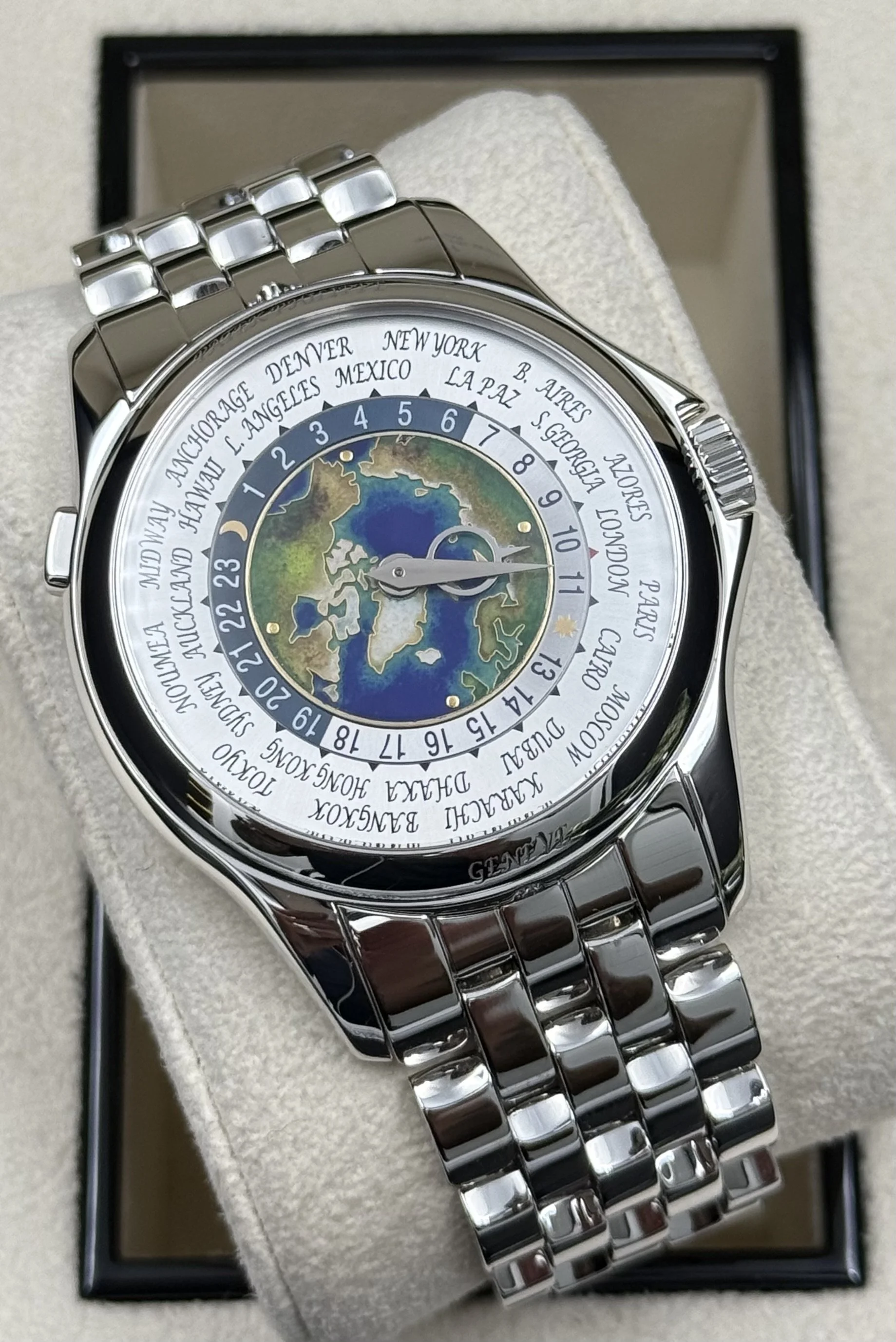 Patek Philippe World Time 5131/1P-001