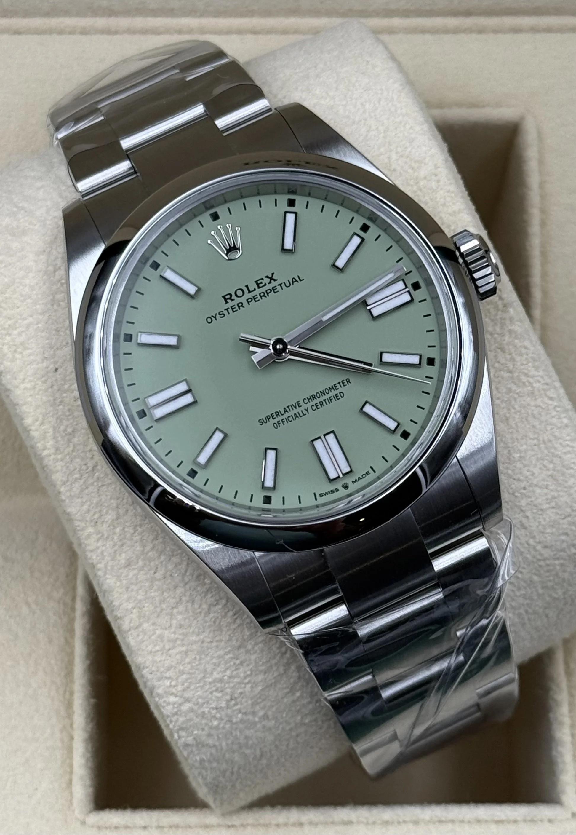 Rolex Oyster Perpetual 41 Pistachio 134300