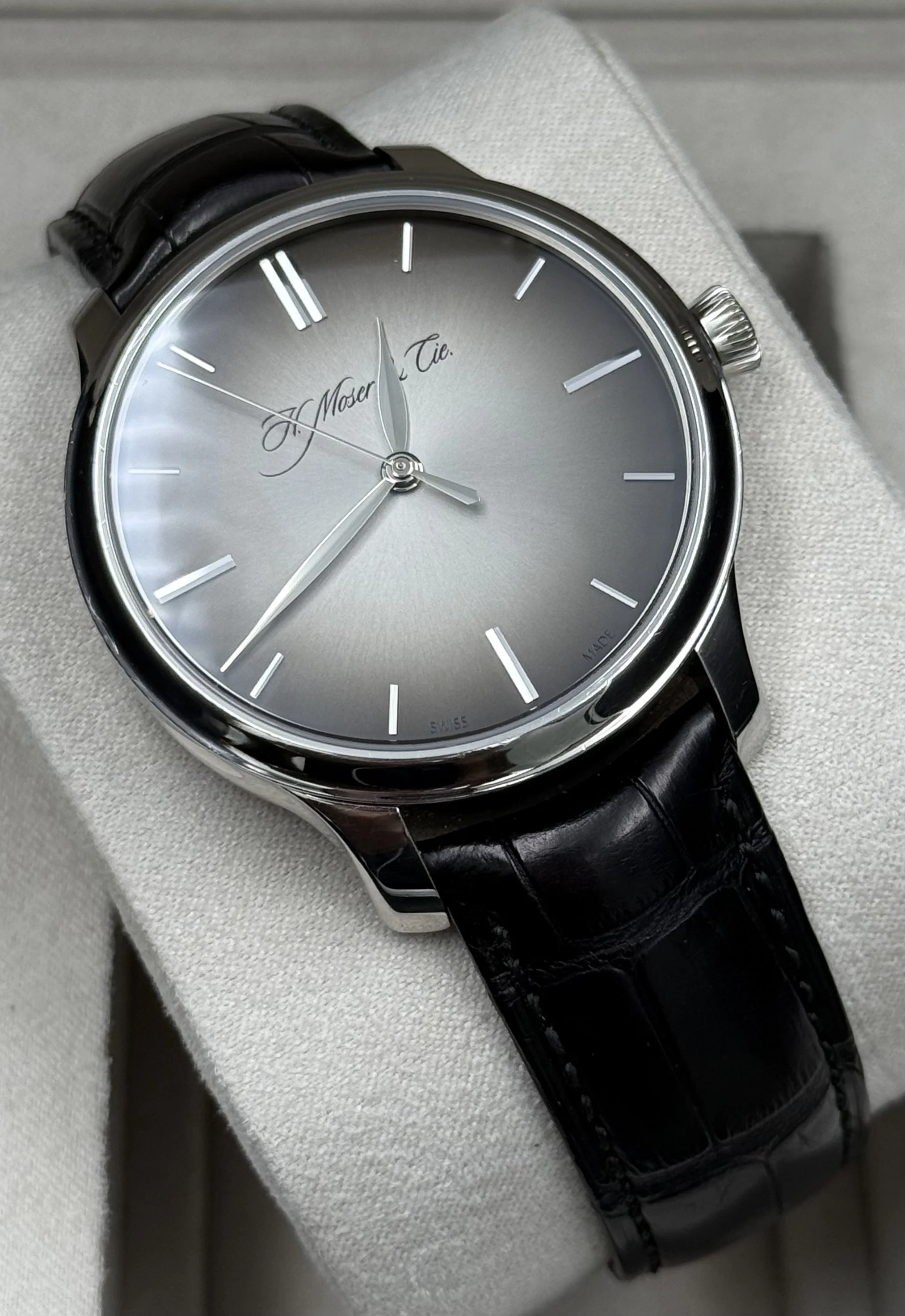 H. Moser & Cie Endeavour 343.506.016