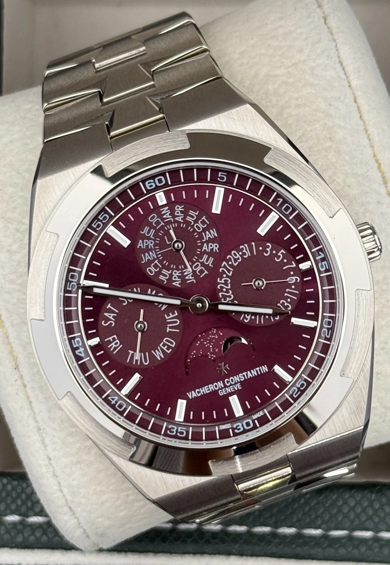Vacheron Constantin Perpetual Calendar White Gold Burgundy Dial 4300V