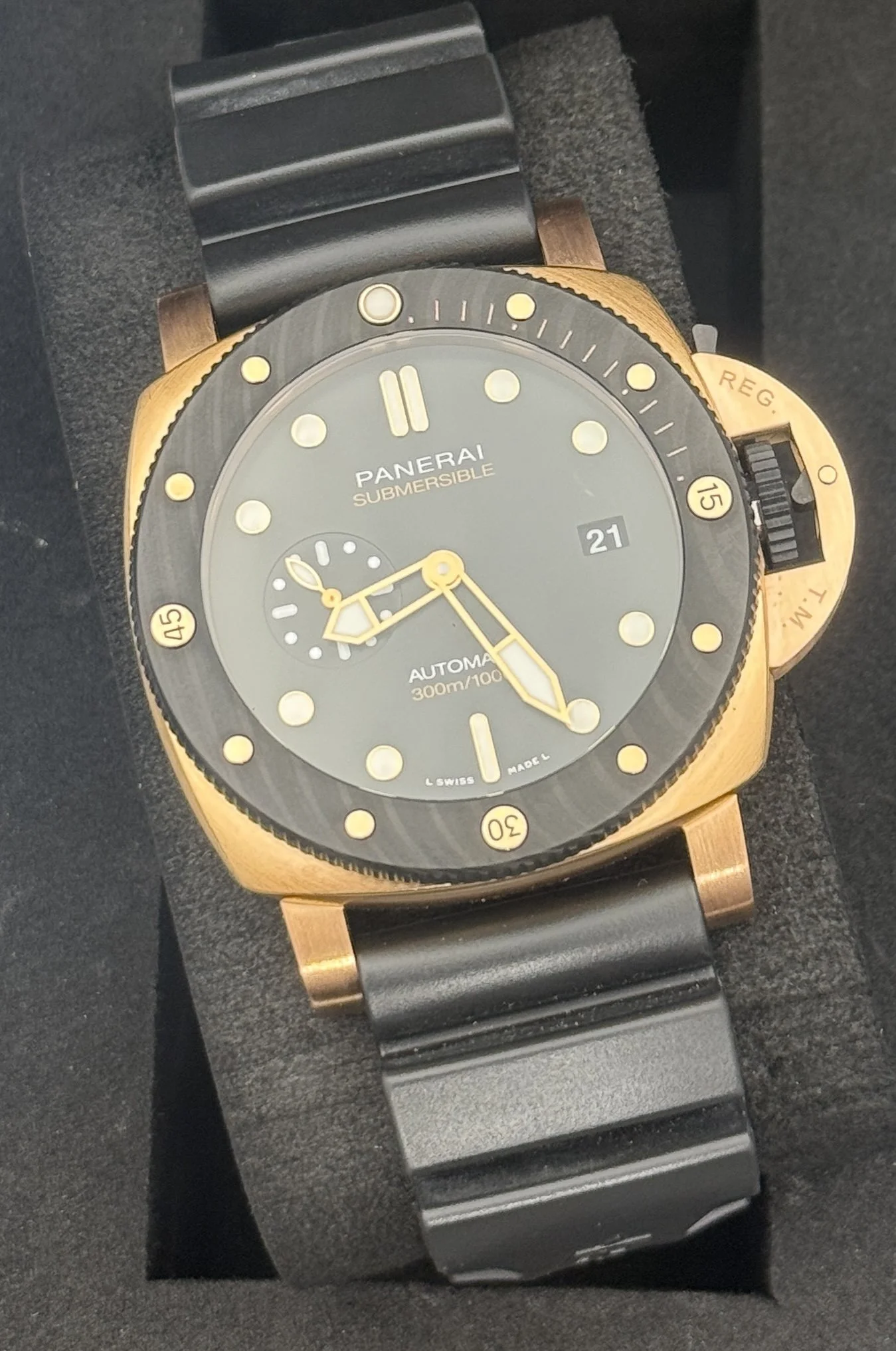 Panerai Luminor Submersible Ref PAM00974 Goldtech 42MM Men’s Watch