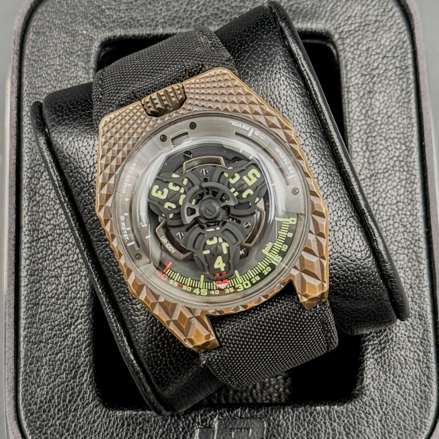 Urwerk UR-100V T-Rex Limited Edition Engraved Bronze Titanium 41 MM