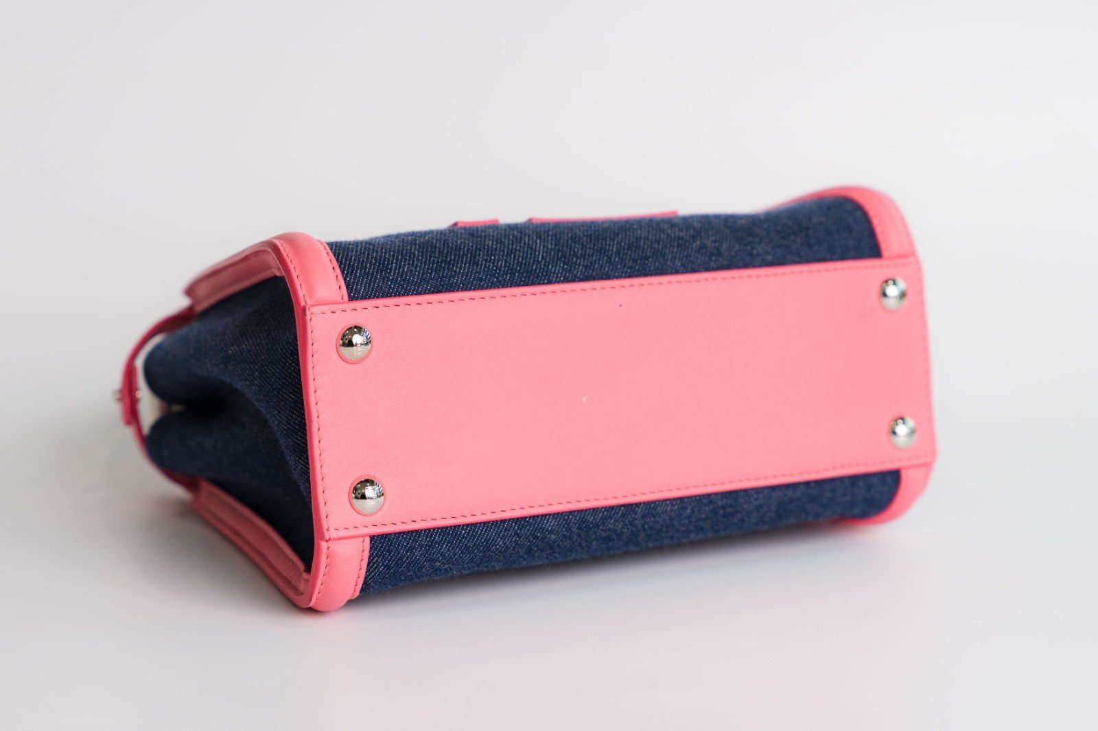 fendi-peekaboo-denim-pink-05.jpg