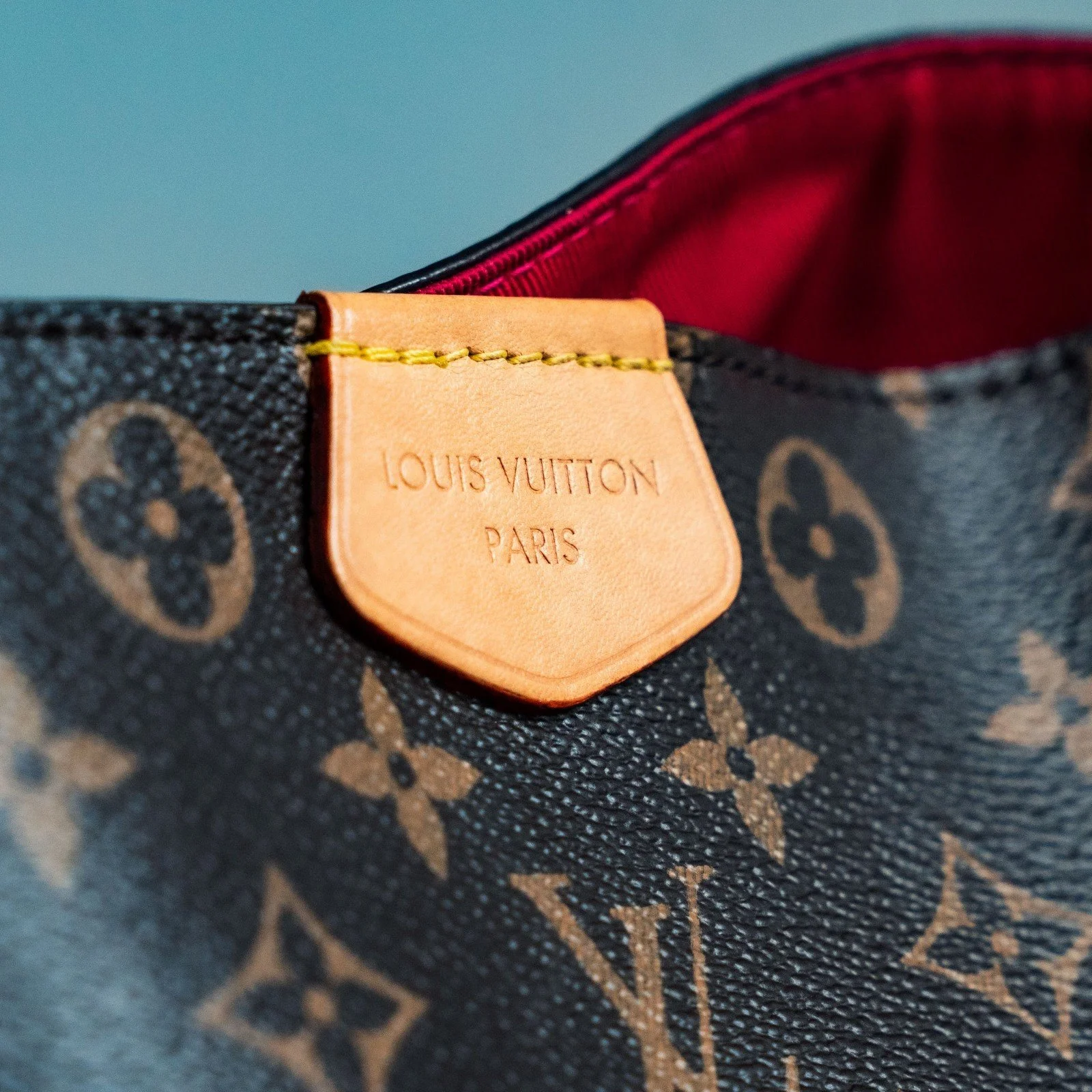 lv-graceful-clemence-wallet-03.jpg