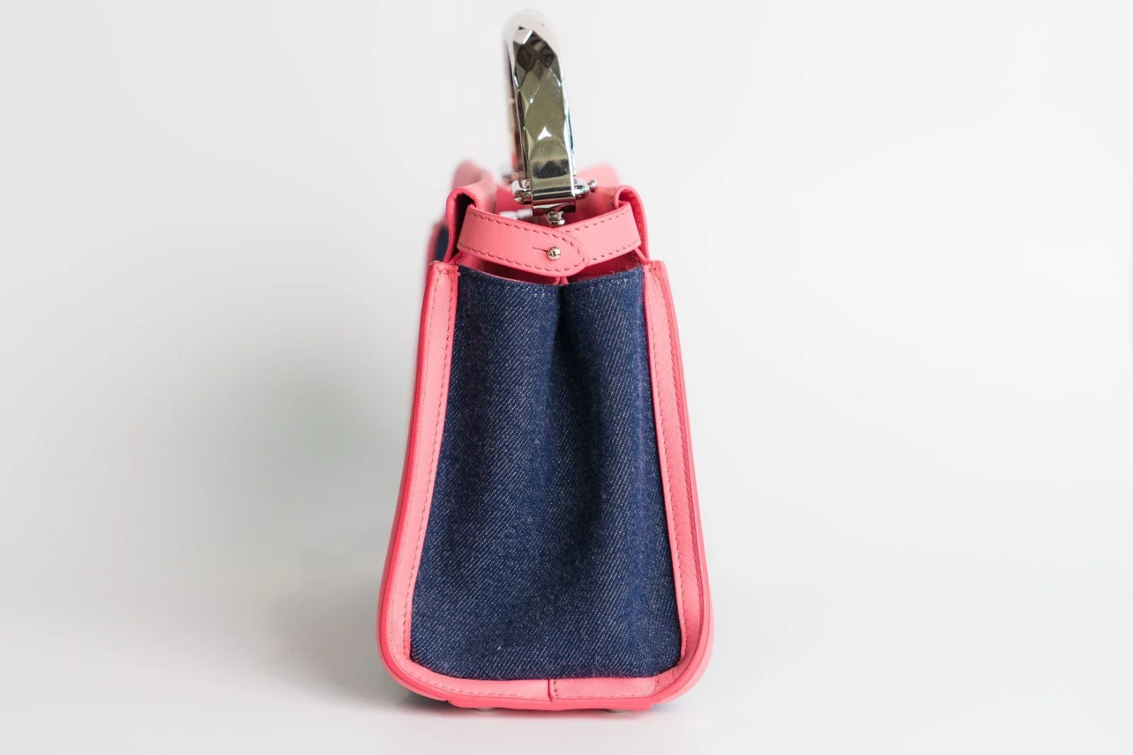 fendi-peekaboo-denim-pink-02.jpg