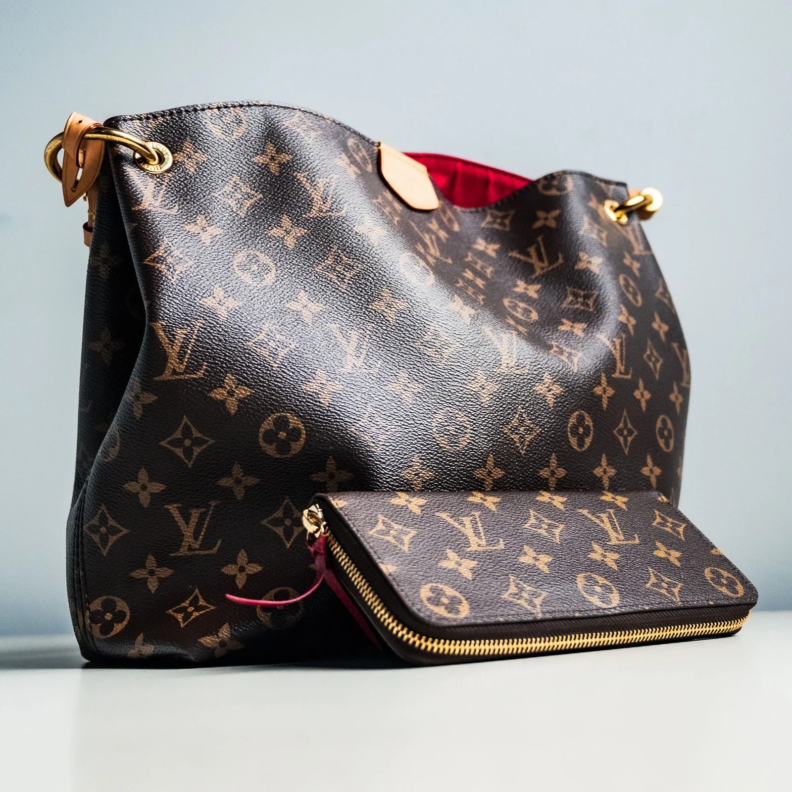 lv-graceful-clemence-wallet-02.jpg
