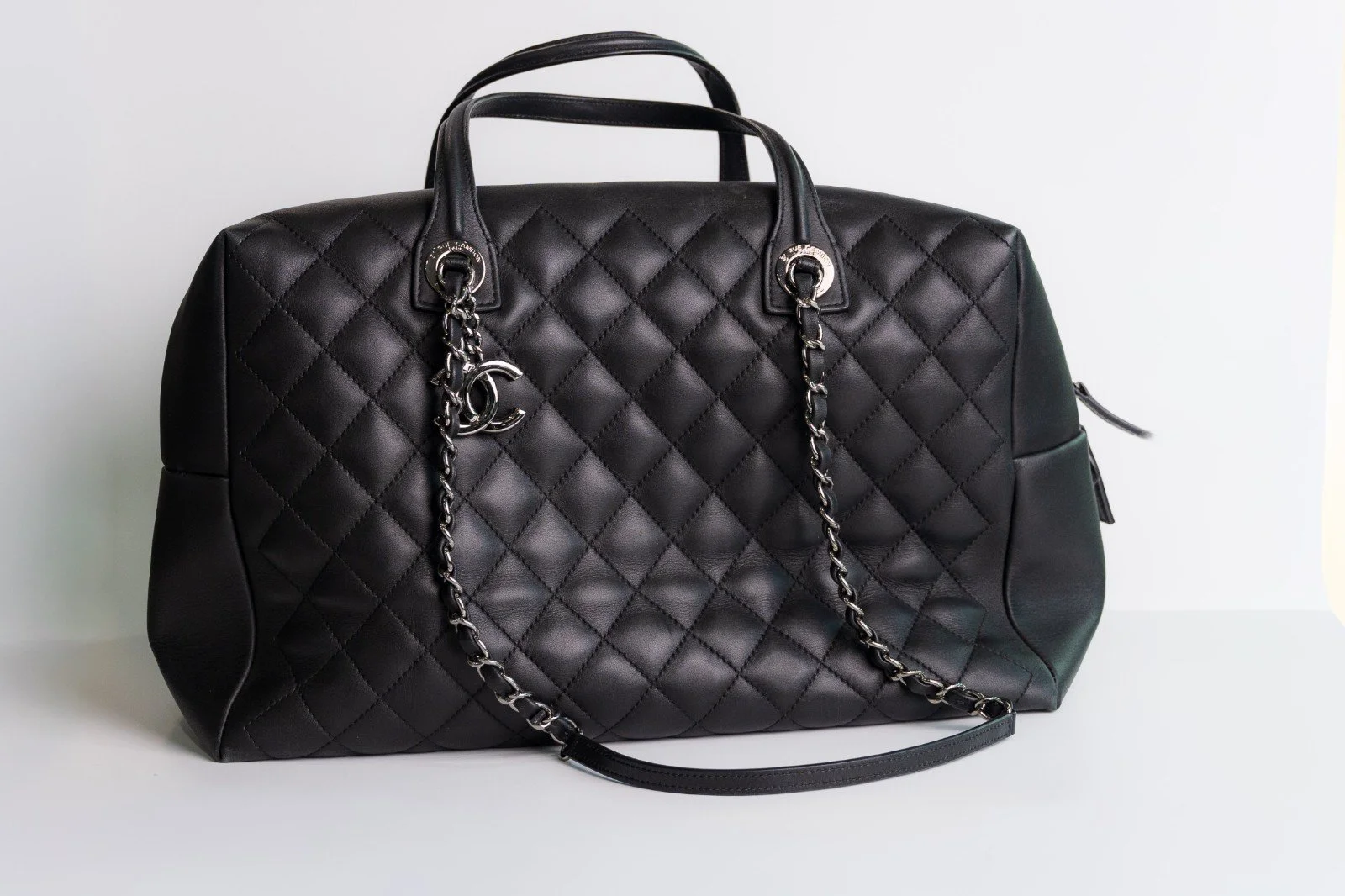 Chanel CC Delivery Tote Bag Black Quilted Lambskin Chain Shoulder Handbag