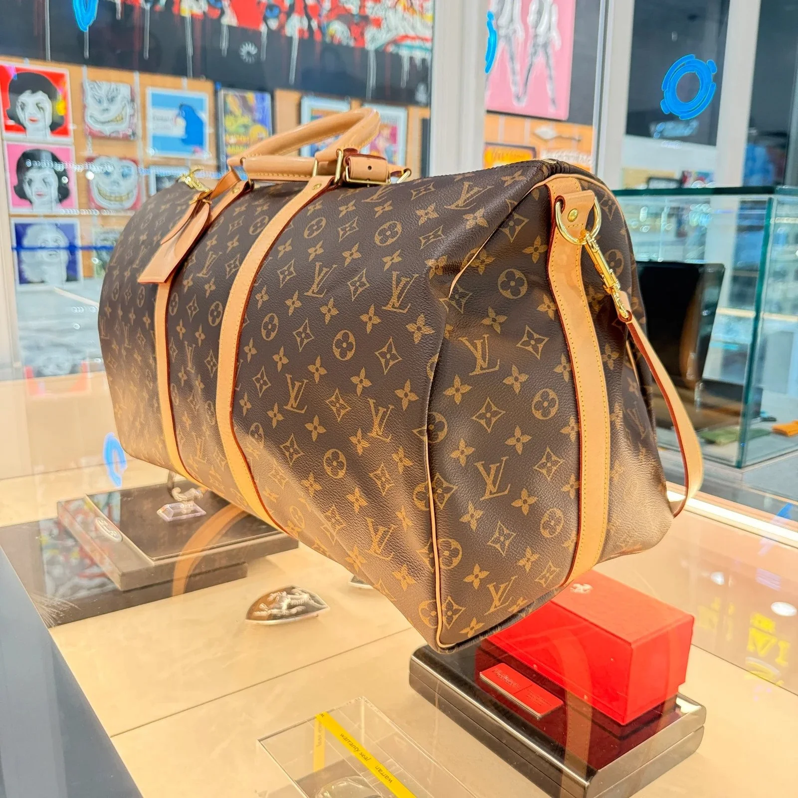 lv-keepall-bandouliere-55-03.jpg