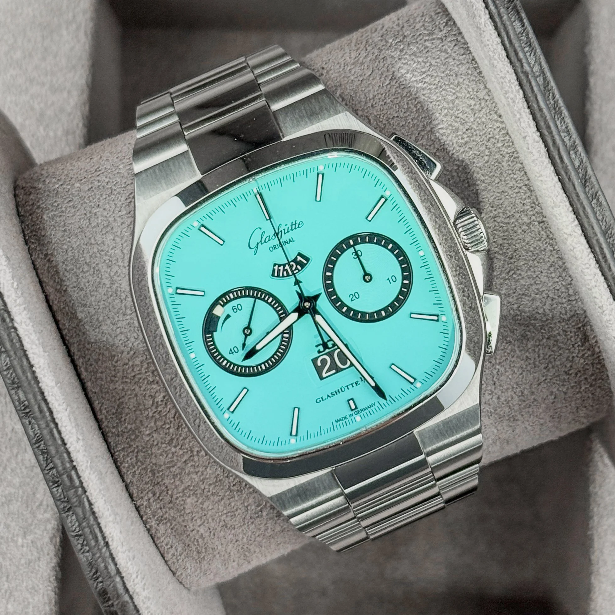 Glashutte Original Seventies “Swimming Pool”