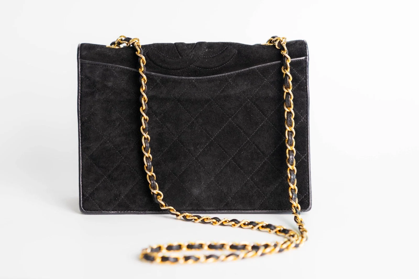 chanel-suede-cc-small-flap-02.jpg
