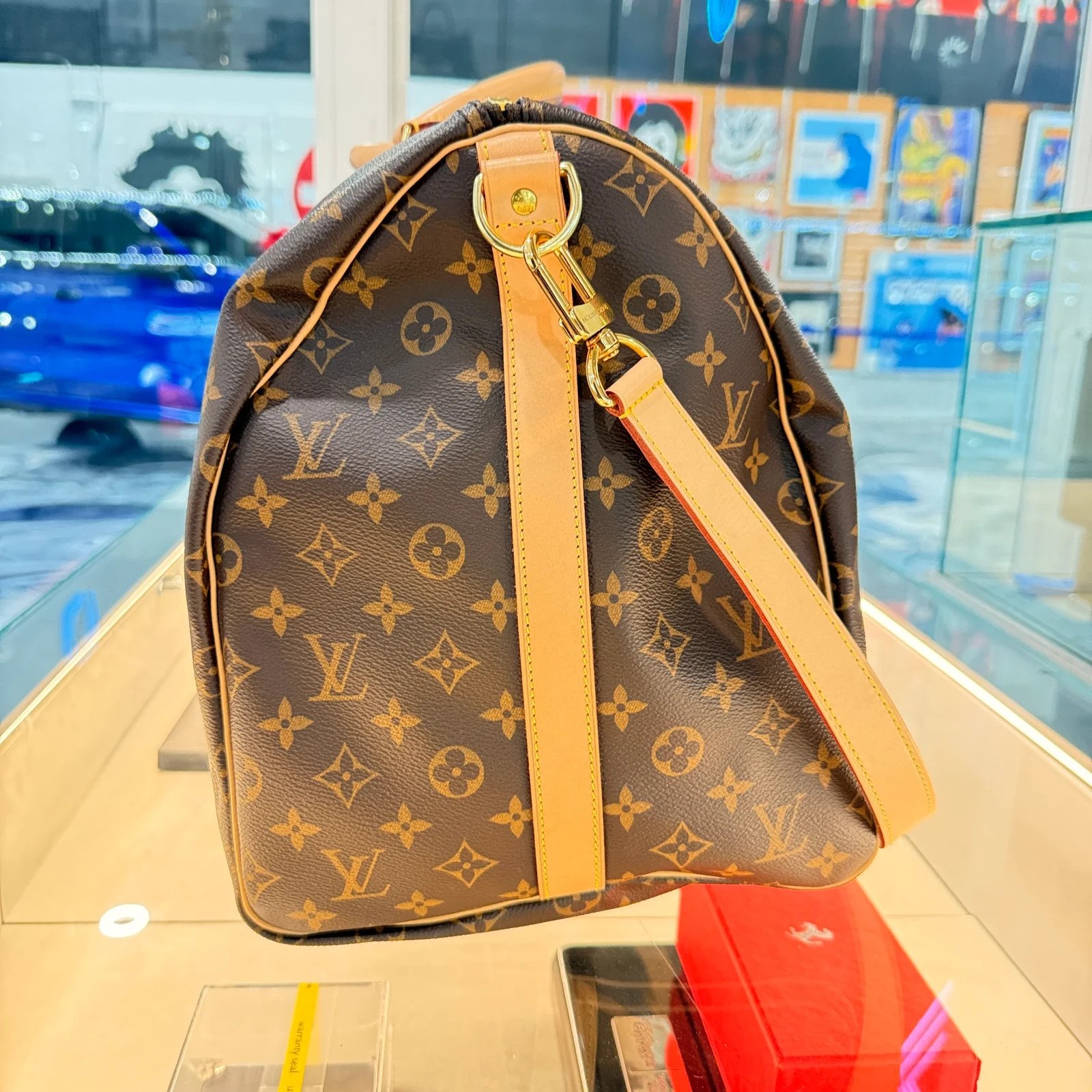 lv-keepall-bandouliere-55-04.jpg