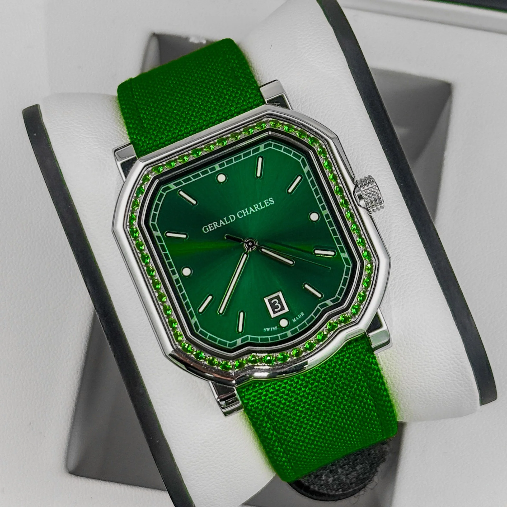 Gerald Charles Maestro 2.0 Ultra-Thin Green Tsavorite Watch GC2.0-A-TSA-02