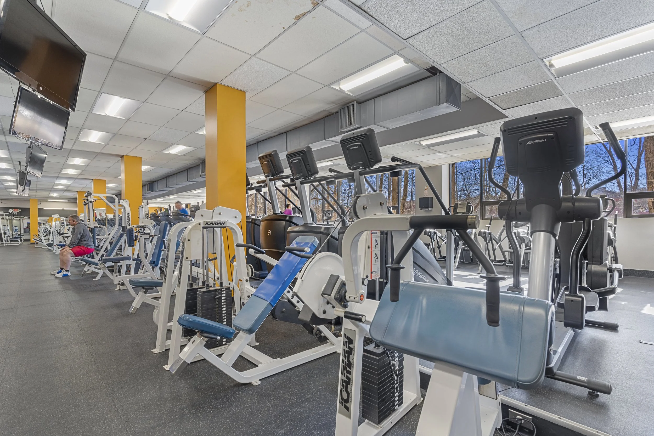 Gym Near Me in Unionville, CT: Why Locals Choose Elite Fitness Club