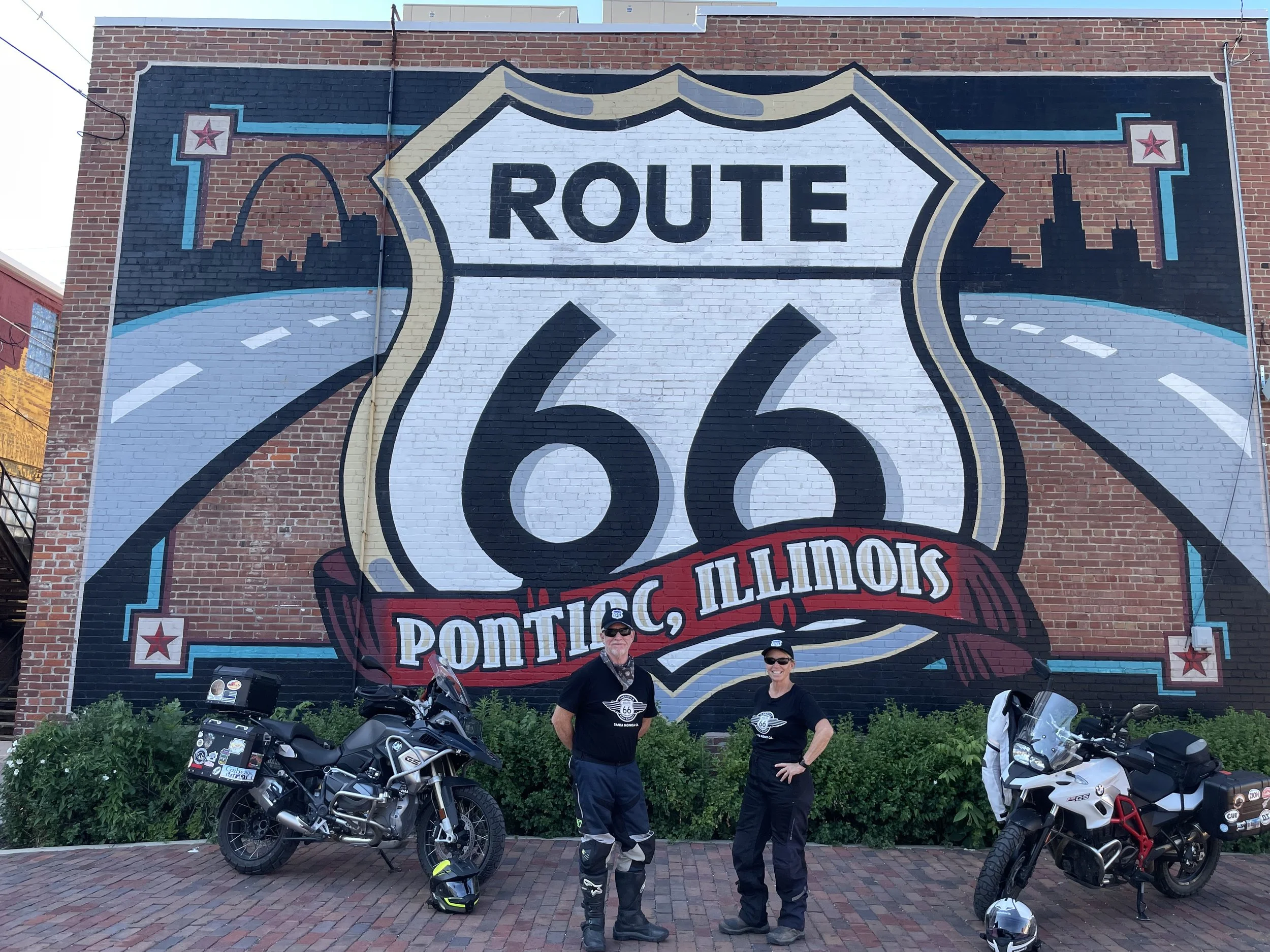 Pontiac Murals and Route 66!