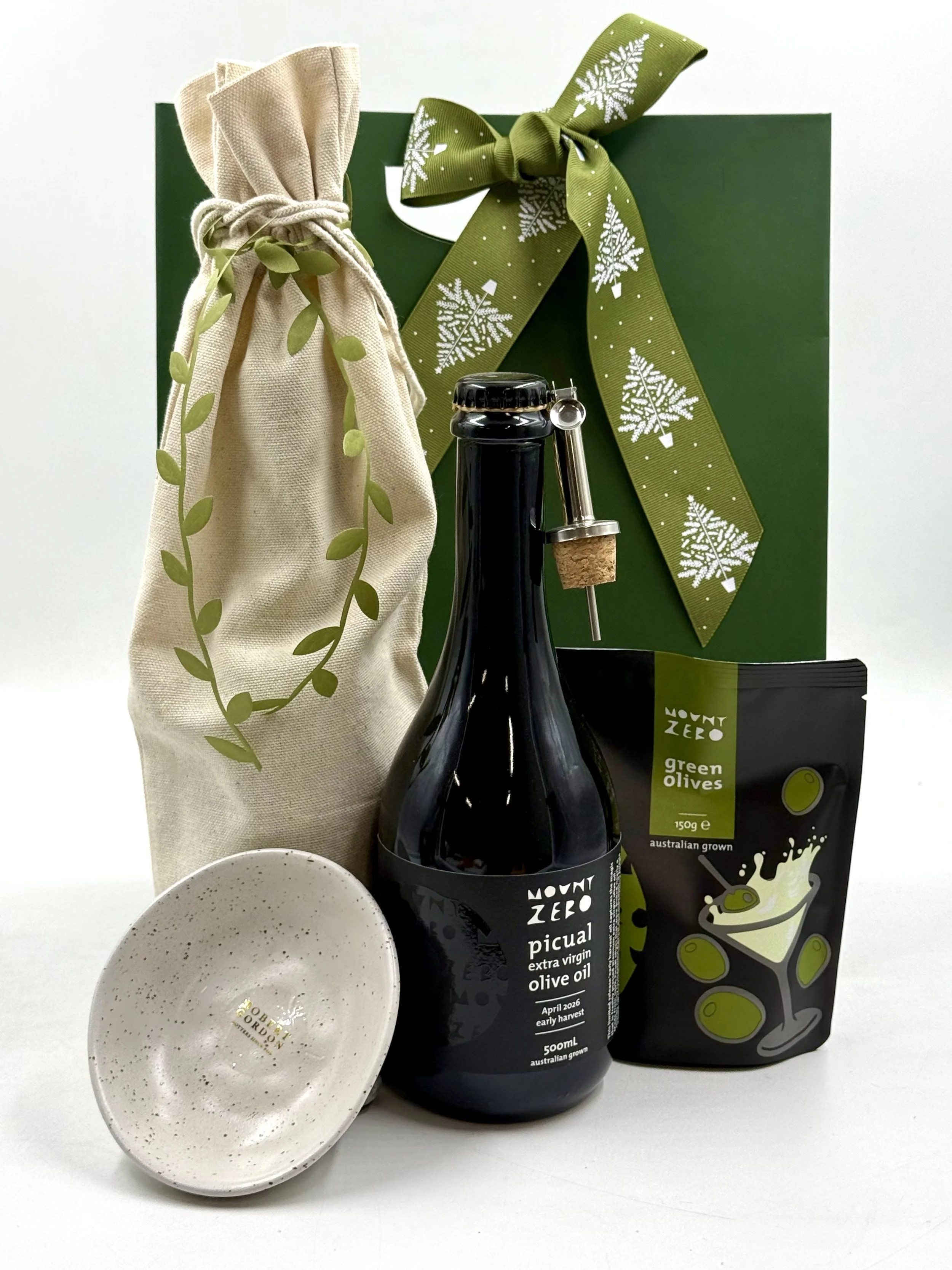 Olive xmas.jpg