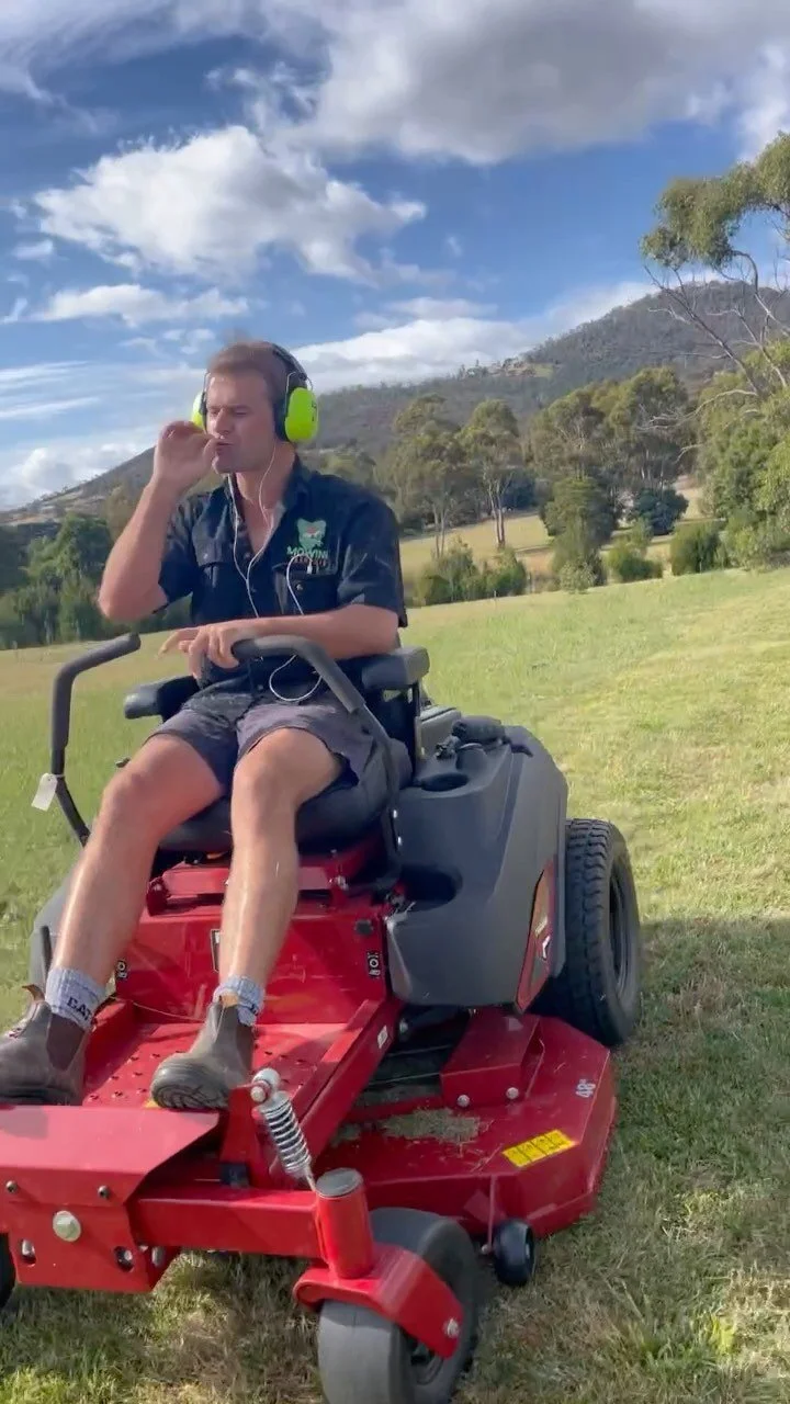 Mowing Tasmania Gardening & Landscaping Hobart, Launceston and