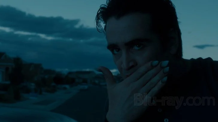 Colin Farrell takes a bite out of the Fright Nigh remake.