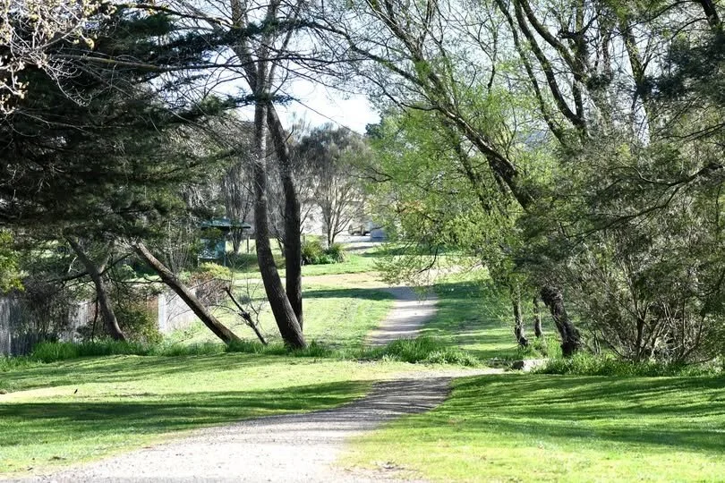 Five Mile Creek - West Walk