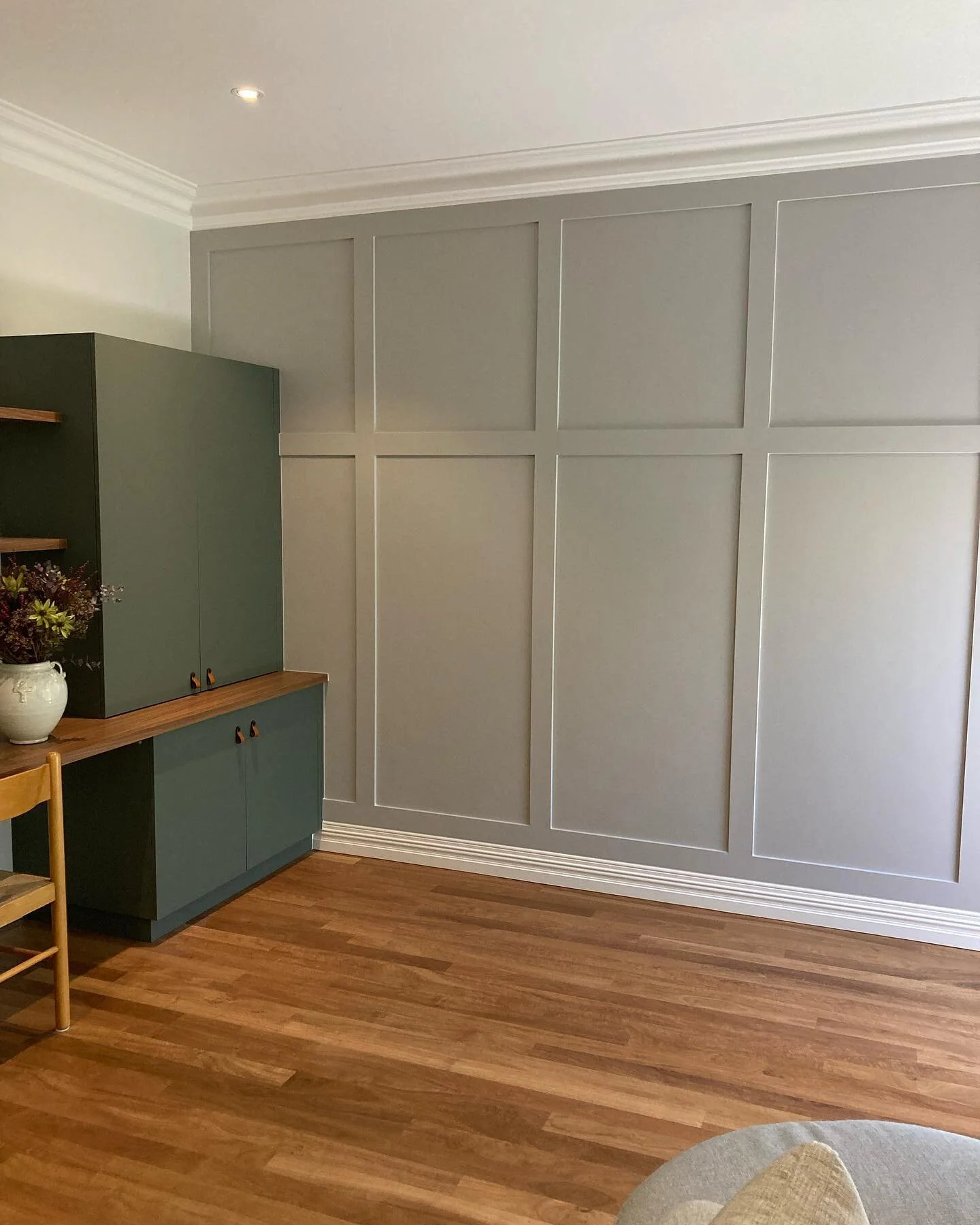 Scrolling through my phone on a Sunday and found this. We have done so many great jobs this year and certainly need to post more.
Painted for @colourcube_interiors last year, installed by @perth_bespoke_carpentry of course. Looks mint🔥👨🏼&zwj;🎨