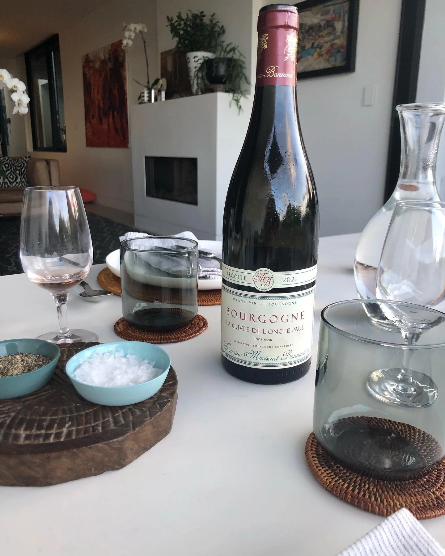 Our favourite Summer red. This beautiful Bourgogne Pinot Noir from Moissenet Bonnard ticks all the boxes. With notes of summer fruits (cherries, raspberries) and a floral accent (violets) it&rsquo;s perfect for now. Find it on our website www.ourfren