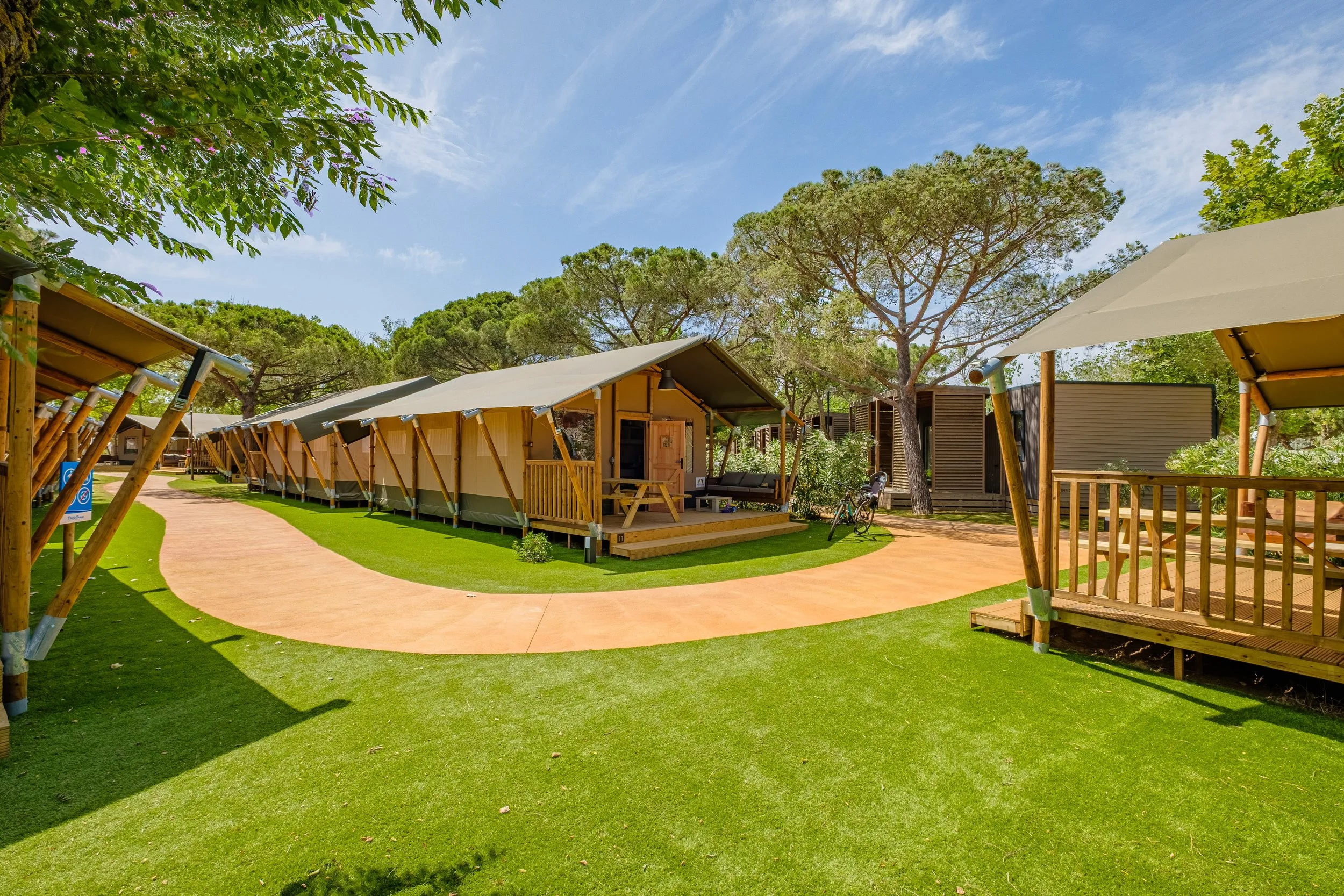 safaris exterior 3.jpg