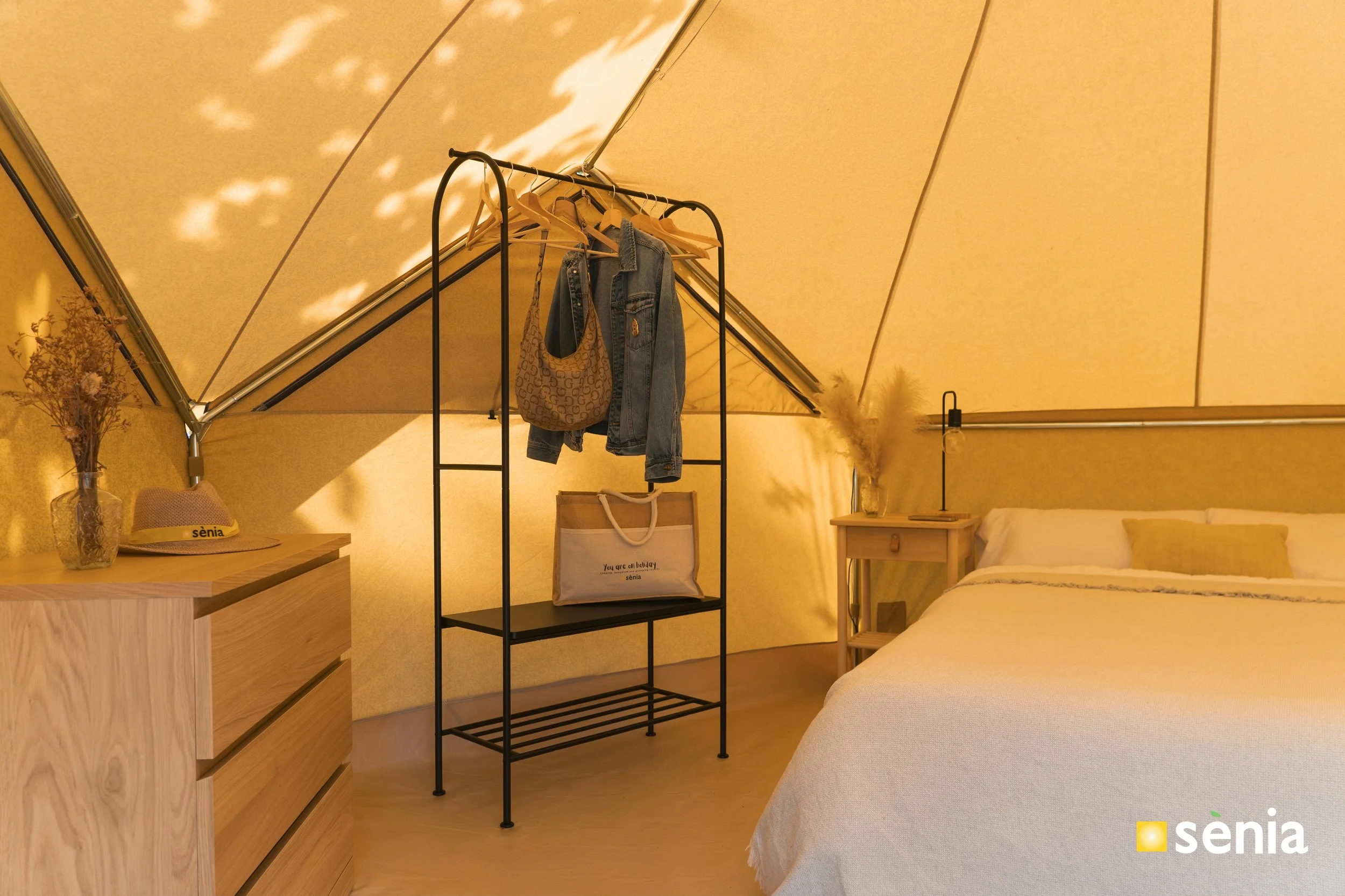 RPT-Belly-tents-7-logo.jpg