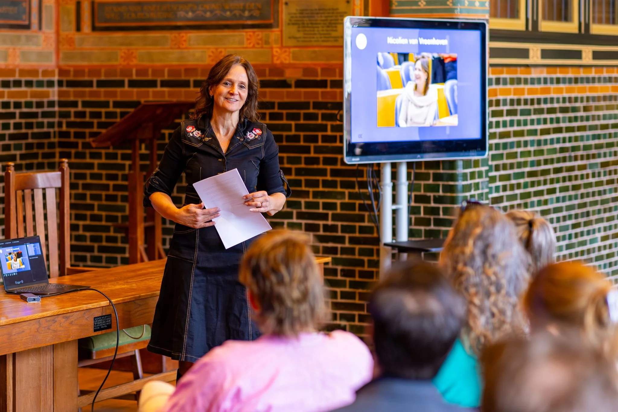 Nicolien van Vroonhoven (NSC) bij de Academiedag van De Creatieve Coalitie