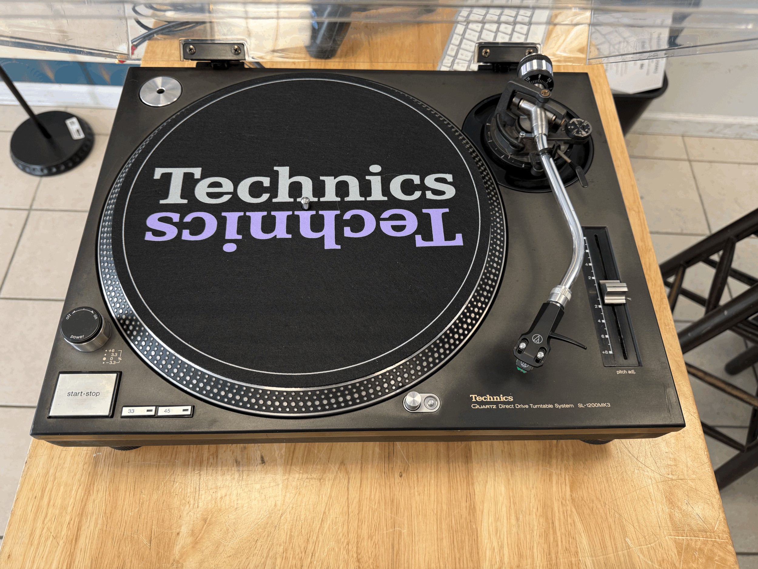 Technics SL-1200MK3 - Black, with AT cart